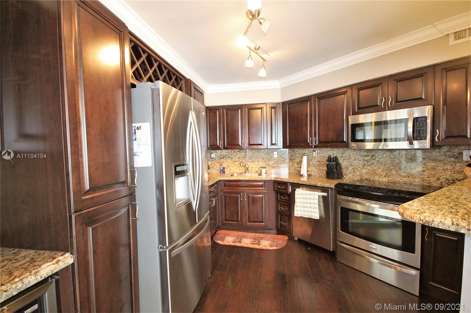 5151 COLLINS AV 924, Miami Beach, Florida 33140, 2 Bedrooms Bedrooms, ,2 BathroomsBathrooms,Residentiallease,For Rent,5151 COLLINS AV 924,A11104154