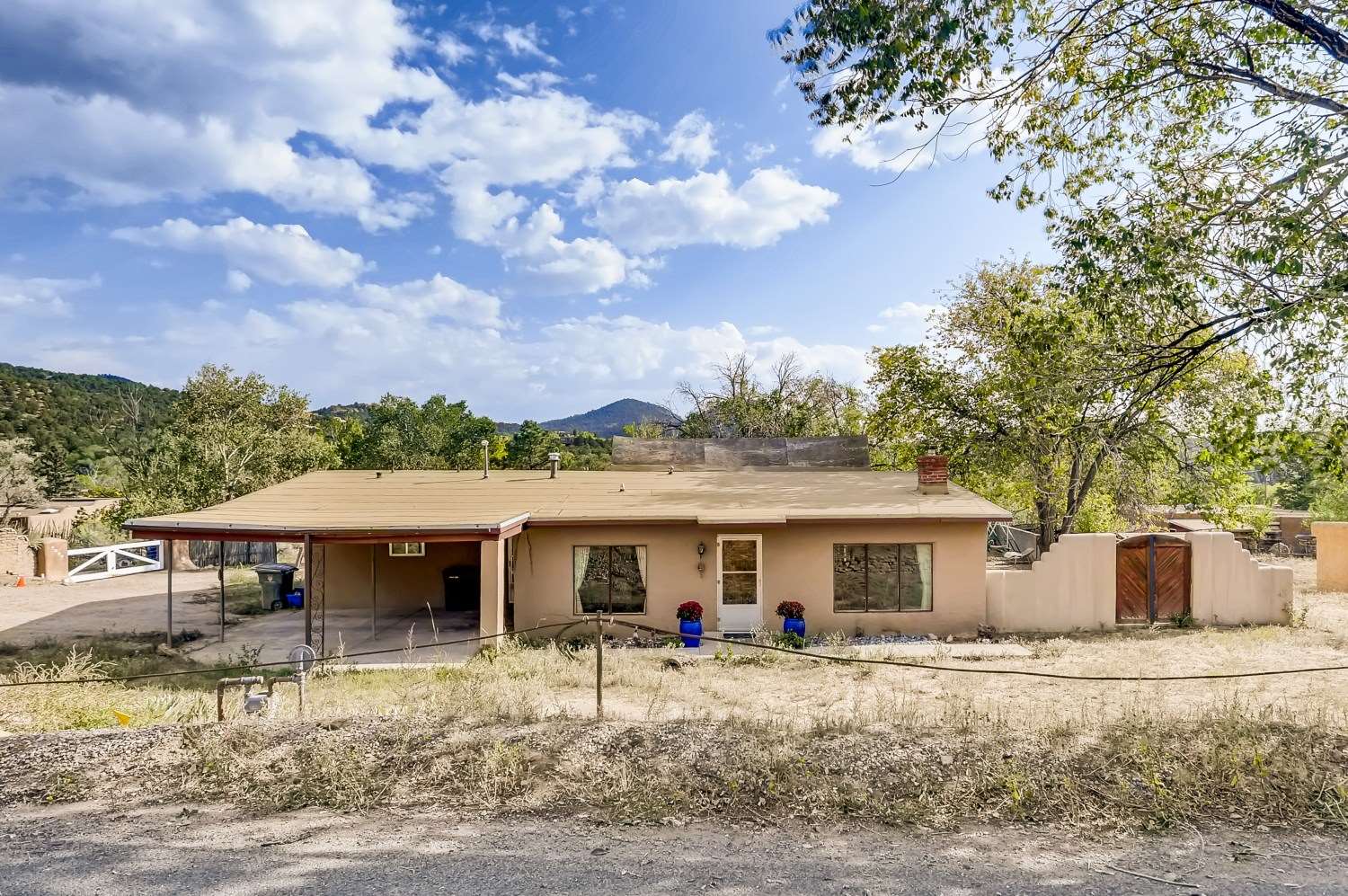 1302 Cerro Gordo, Santa Fe, New Mexico 87501, 3 Bedrooms Bedrooms, ,2 BathroomsBathrooms,Residential,For Sale,1302 Cerro Gordo,202003985