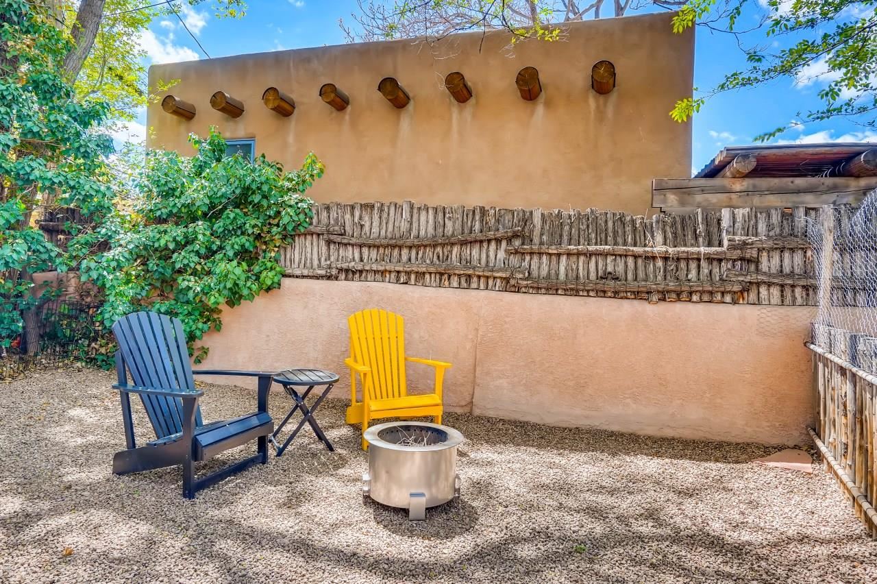 142 1/2 Berger, Santa Fe, New Mexico 87505, ,1 BathroomBathrooms,Residential,For Sale,142 1/2 Berger,202101813