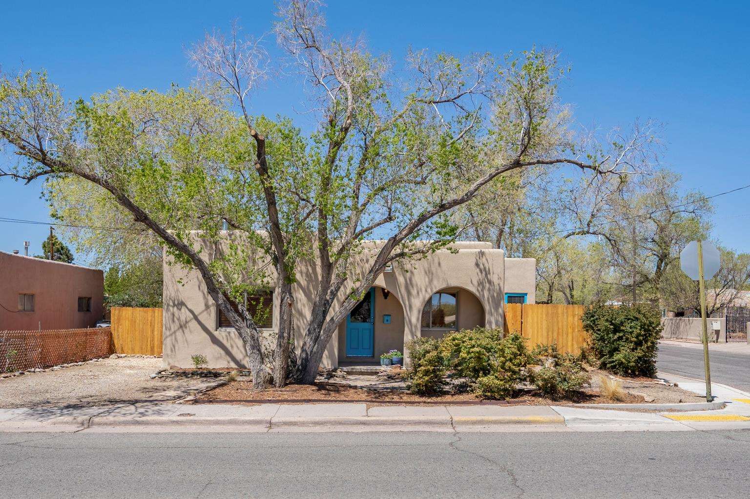 1101 Hickox, Santa Fe, New Mexico 87505, 3 Bedrooms Bedrooms, ,2 BathroomsBathrooms,Residential,For Sale,1101 Hickox,202101784
