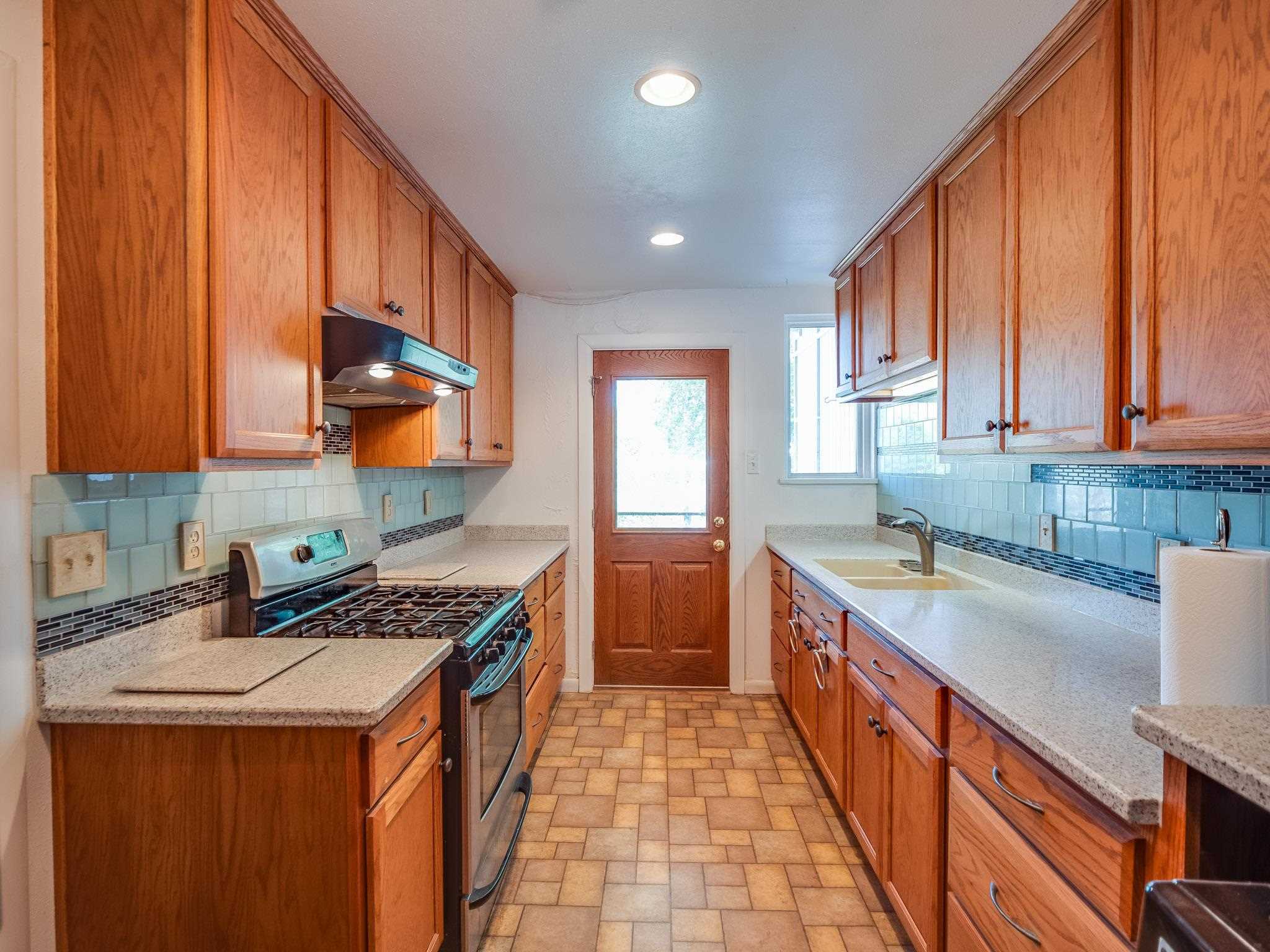 710 41ST, Los Alamos, New Mexico 87544, 2 Bedrooms Bedrooms, ,1 BathroomBathrooms,Residential,For Sale,710 41ST,202102428