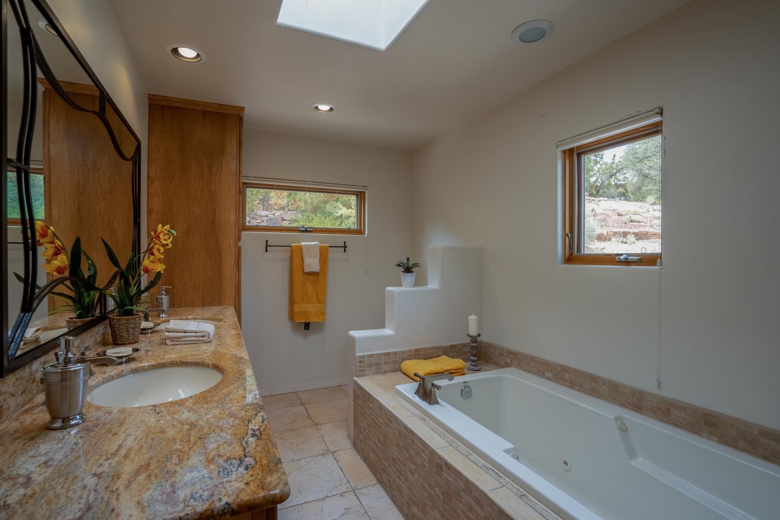 105 Michelle, Santa Fe, New Mexico 87501, 4 Bedrooms Bedrooms, ,3 BathroomsBathrooms,Residential,For Sale,105 Michelle,202102735