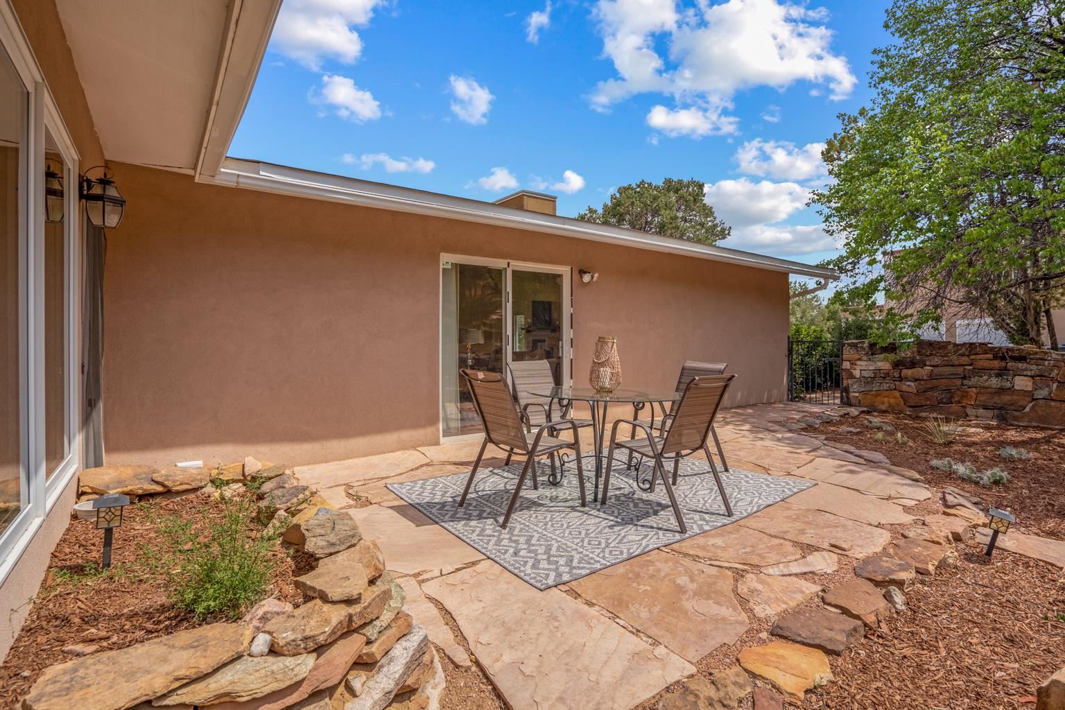 105 Michelle, Santa Fe, New Mexico 87501, 4 Bedrooms Bedrooms, ,3 BathroomsBathrooms,Residential,For Sale,105 Michelle,202102735