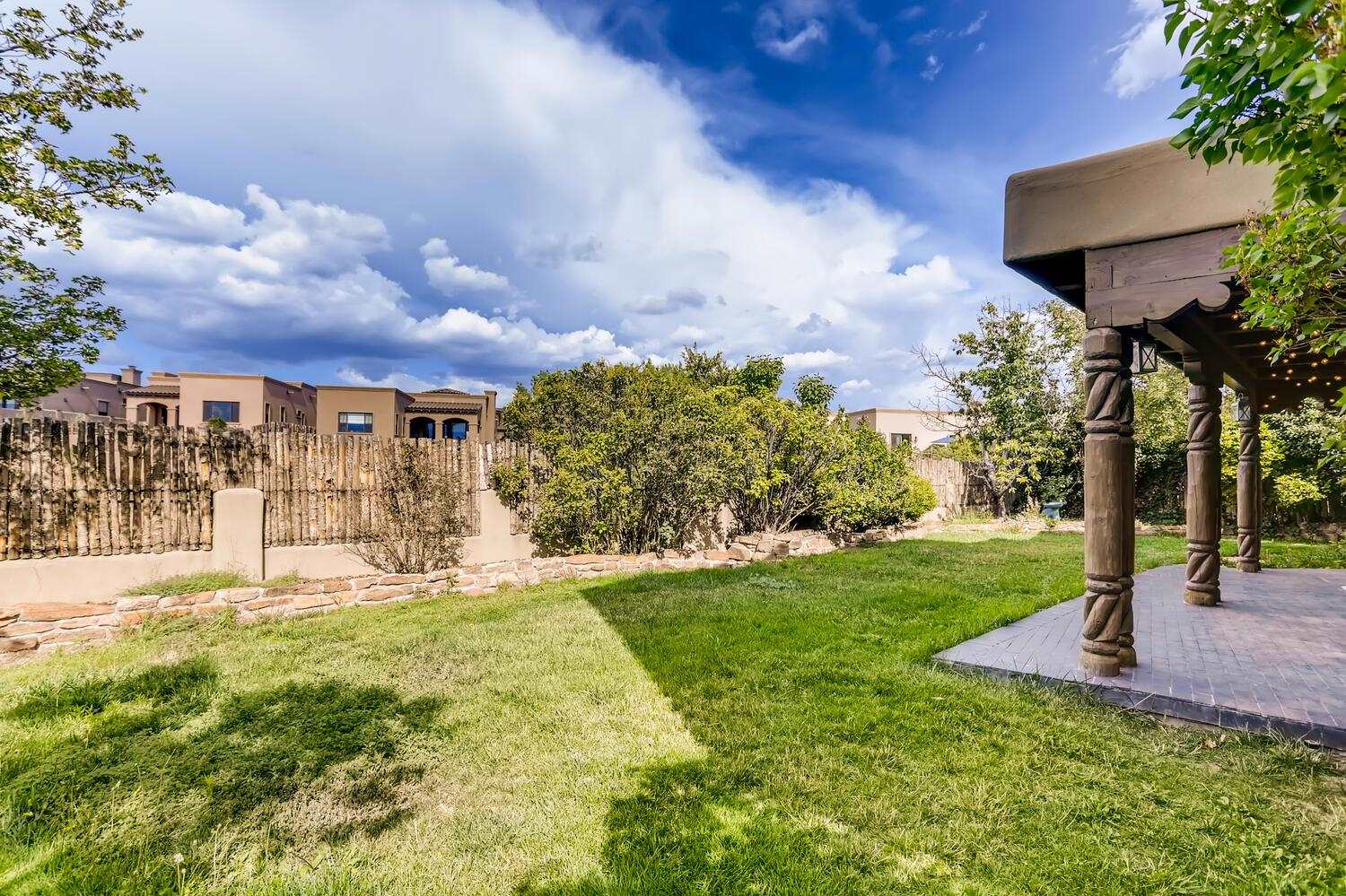 2837 Pueblo Bonito, Santa Fe, New Mexico 87507, 2 Bedrooms Bedrooms, ,3 BathroomsBathrooms,Residential,For Sale,2837 Pueblo Bonito,202103195