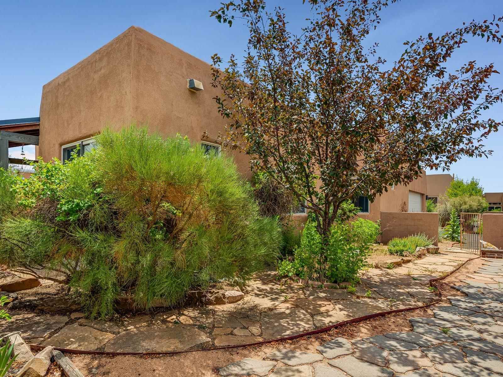 4 SHANNON, Santa Fe, New Mexico 87508, 3 Bedrooms Bedrooms, ,2 BathroomsBathrooms,Residential,For Sale,4 SHANNON,202102964