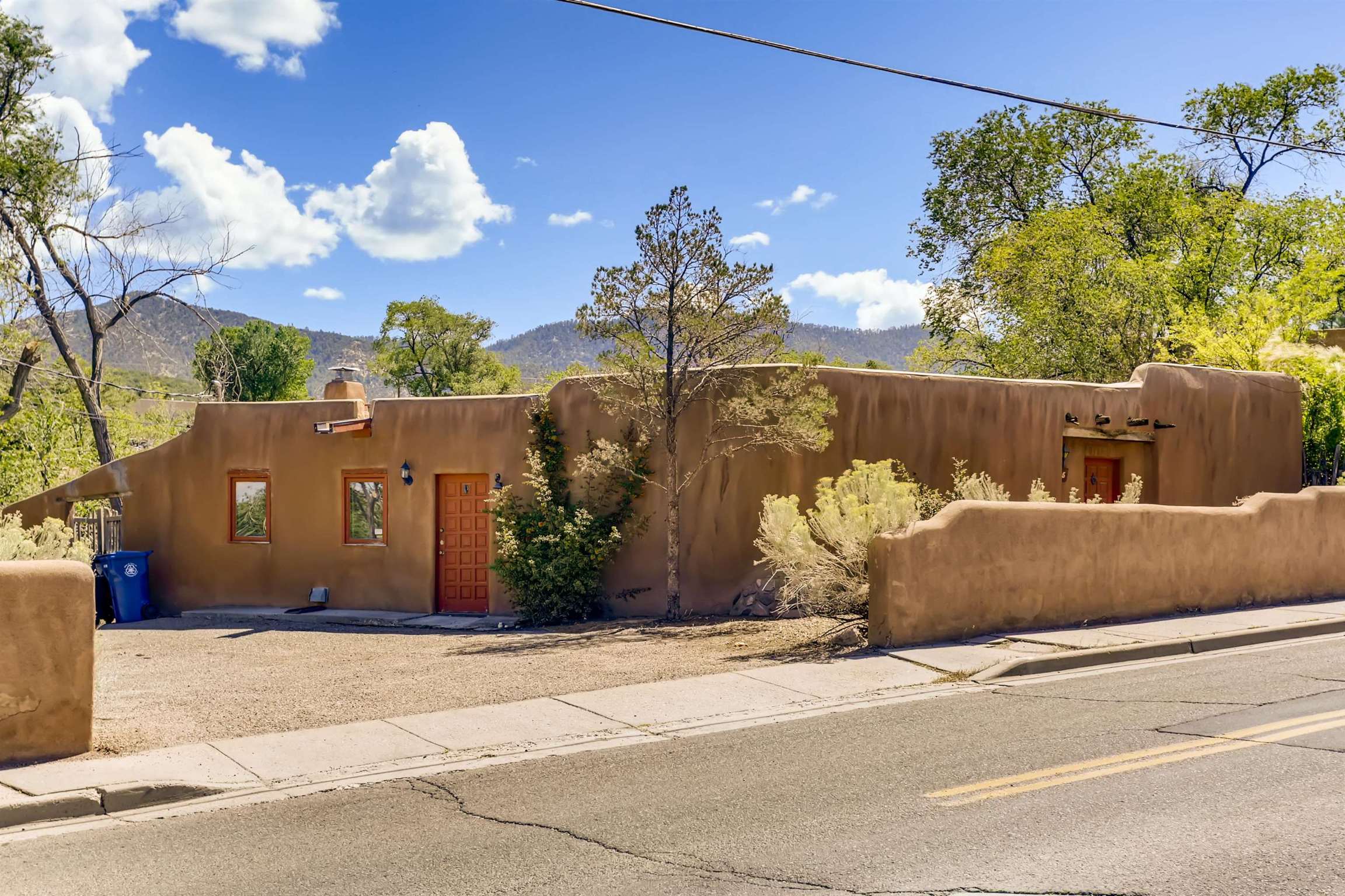 415 Camino Cabra, Santa Fe, New Mexico 87505, 3 Bedrooms Bedrooms, ,2 BathroomsBathrooms,Residential,For Sale,415 Camino Cabra,202103866