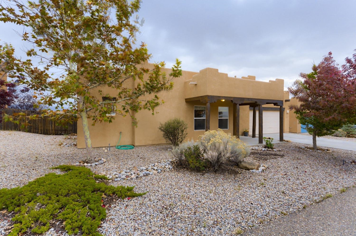 4715 Contenta, Santa Fe, New Mexico 87507, 3 Bedrooms Bedrooms, ,2 BathroomsBathrooms,Residential,For Sale,4715 Contenta,202104559