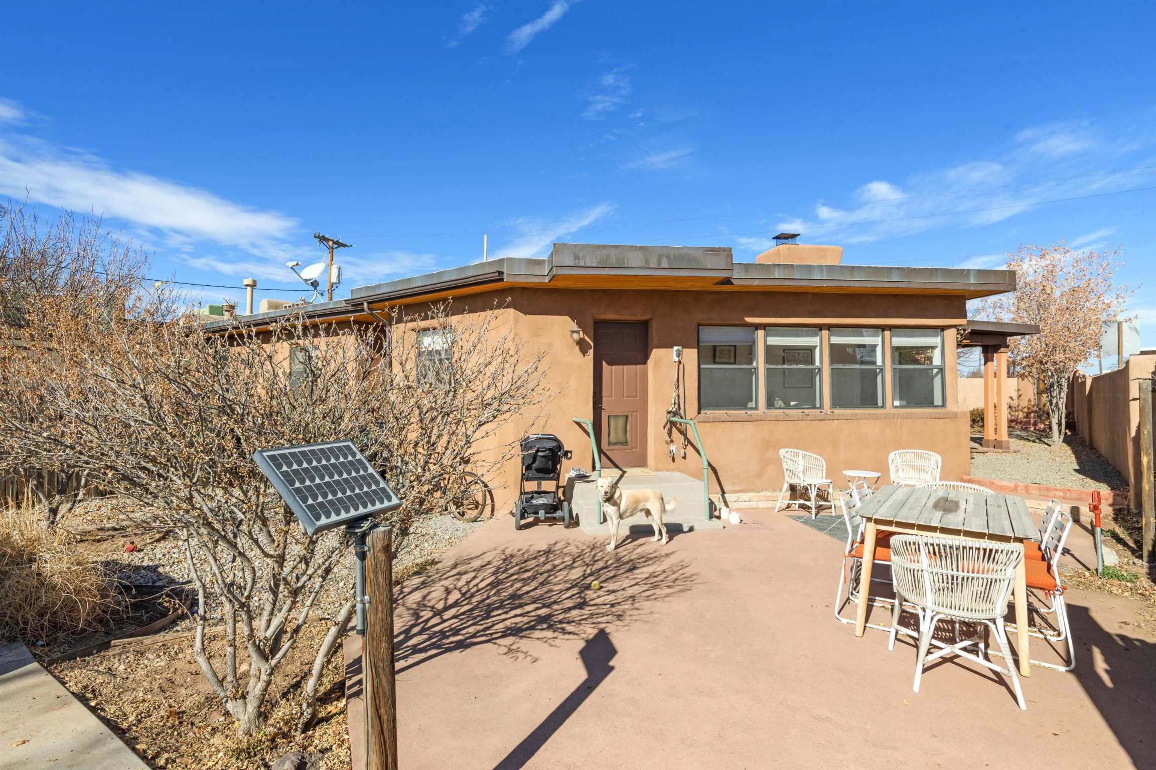 1324 Hickox, Santa Fe, New Mexico 87505, 3 Bedrooms Bedrooms, ,2 BathroomsBathrooms,Residential,For Sale,1324 Hickox,202105139