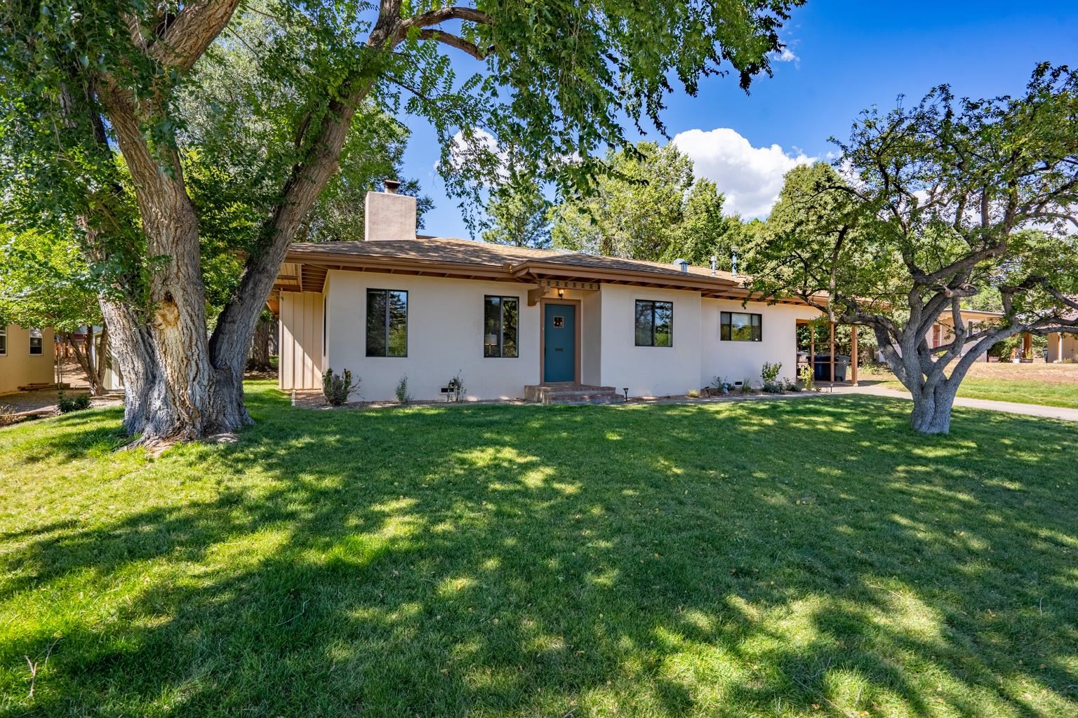 1445 42ND, Los Alamos, New Mexico 87544, 3 Bedrooms Bedrooms, ,2 BathroomsBathrooms,Residential,For Sale,1445 42ND,202104327