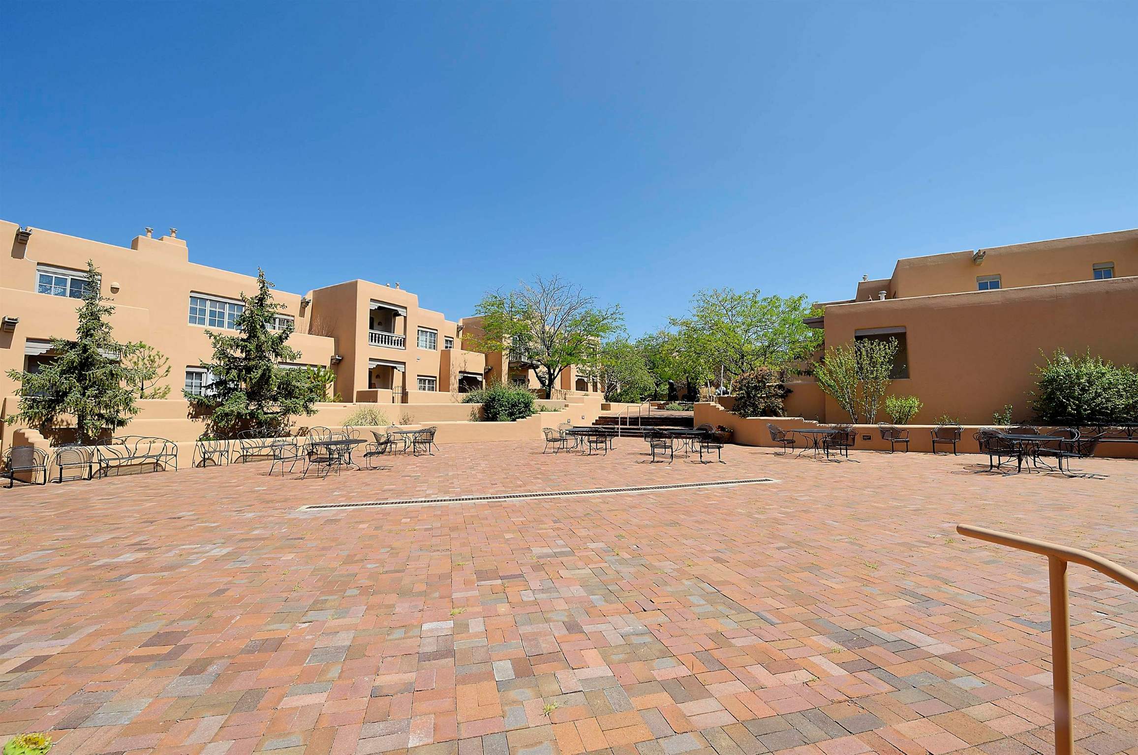 3101 Old Pecos Trail Unit 112, Santa Fe, New Mexico 87505-9078, 2 Bedrooms Bedrooms, ,2 BathroomsBathrooms,Residential,For Sale,3101 Old Pecos Trail Unit 112,202104167