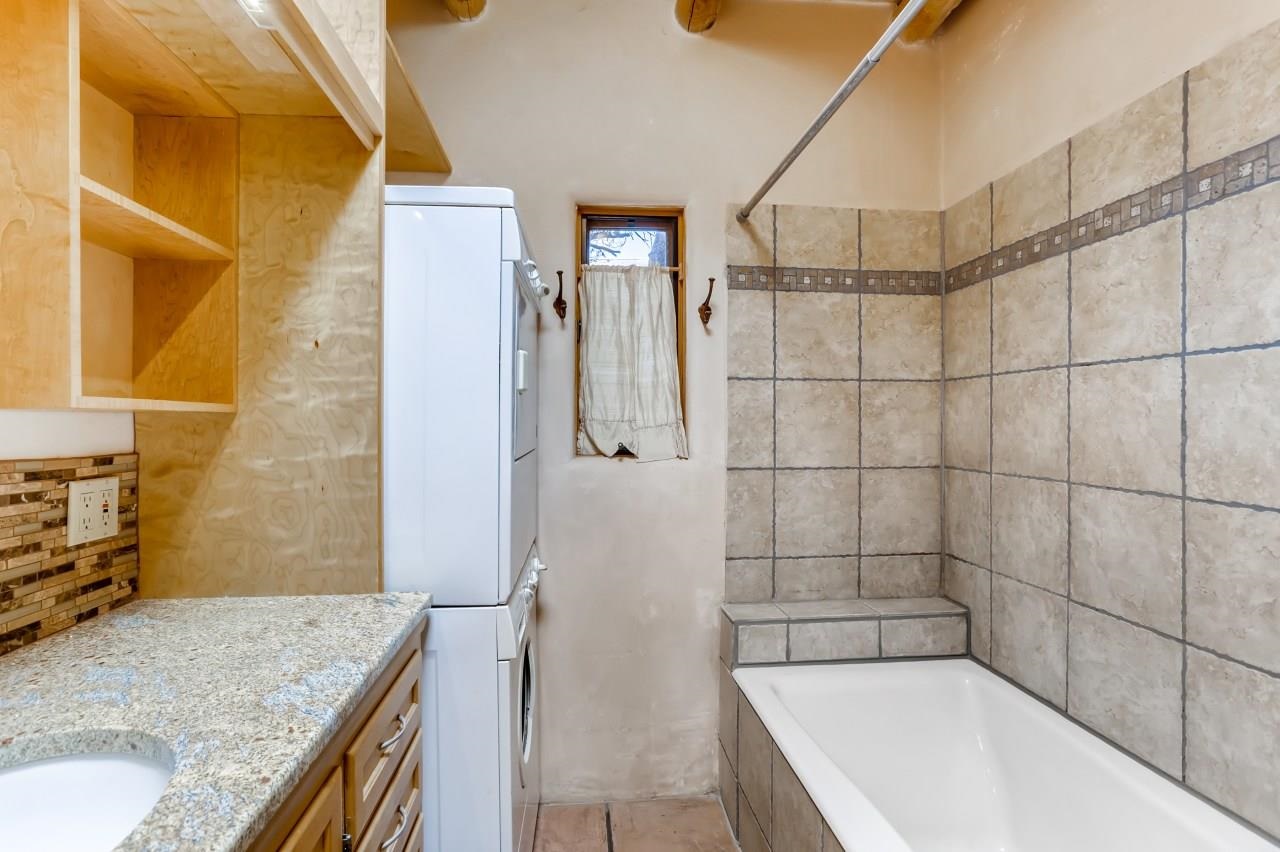 1905 Fort Union, Santa Fe, New Mexico 87505, 6 Bedrooms Bedrooms, ,5 BathroomsBathrooms,Residential,For Sale,1905 Fort Union,202102540