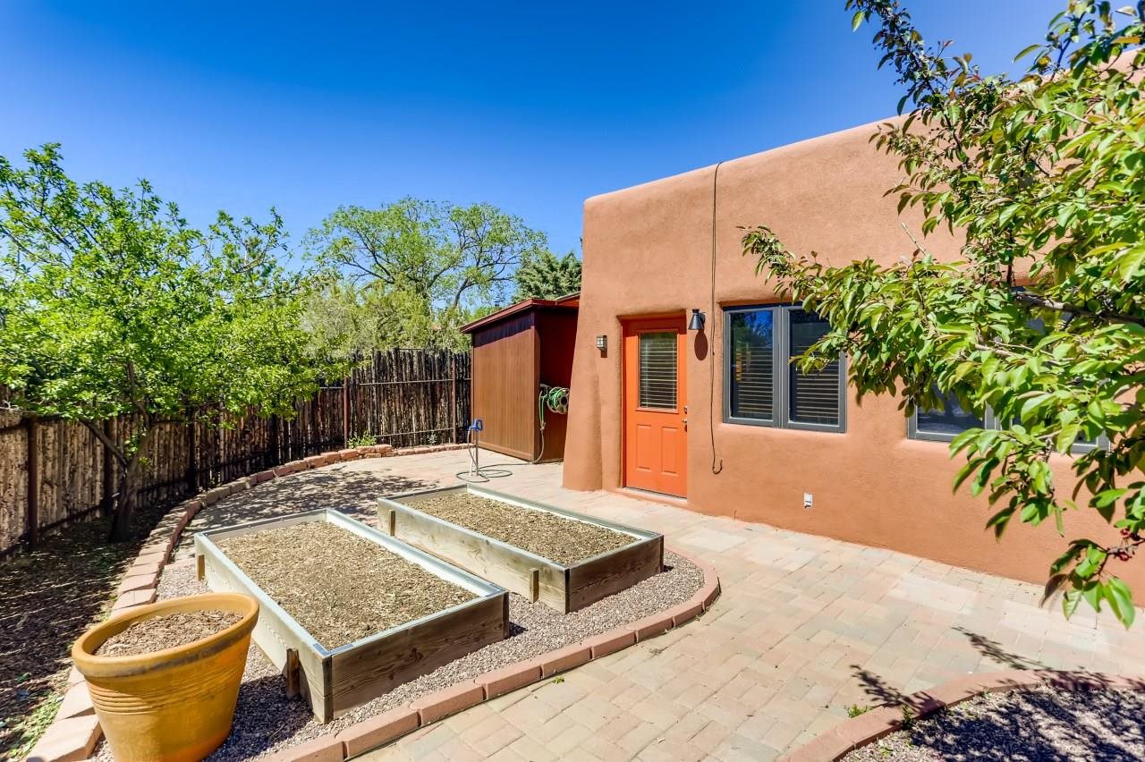 1905 Fort Union, Santa Fe, New Mexico 87505, 6 Bedrooms Bedrooms, ,5 BathroomsBathrooms,Residential,For Sale,1905 Fort Union,202102540