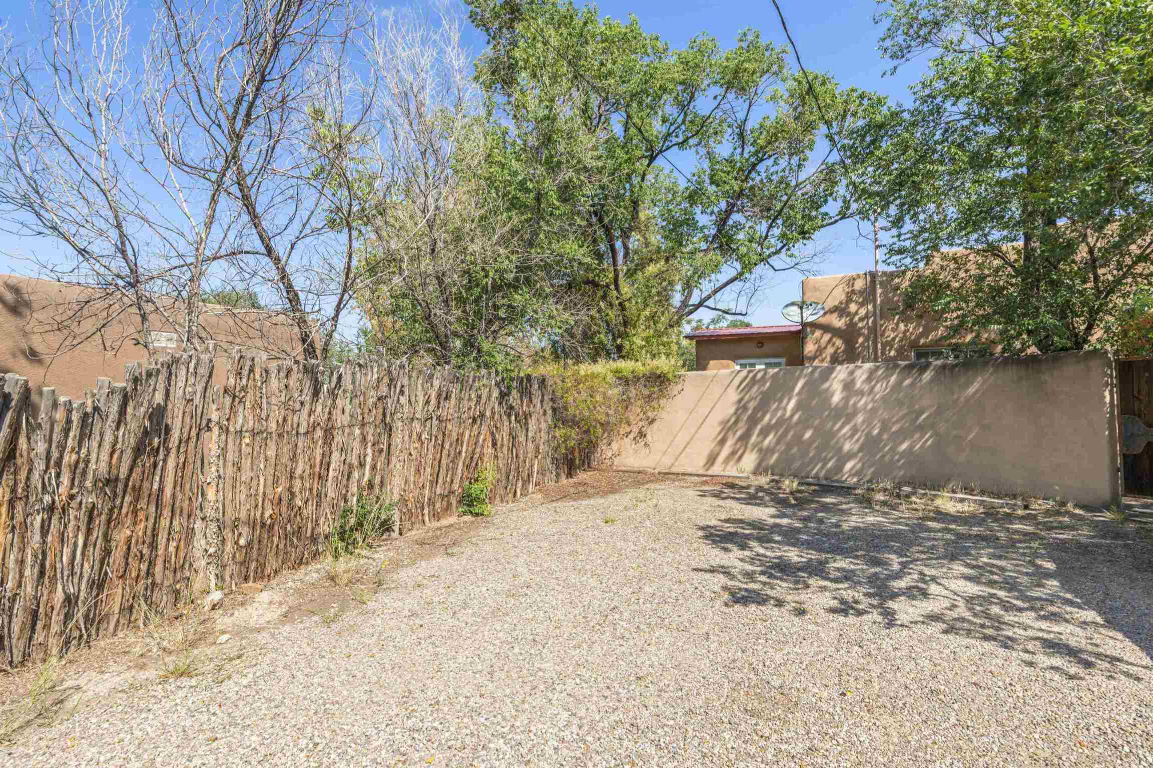 907 1/2 Agua Fria A, Santa Fe, New Mexico 87501, 1 Bedroom Bedrooms, ,1 BathroomBathrooms,Residential,For Sale,907 1/2 Agua Fria A,202103996