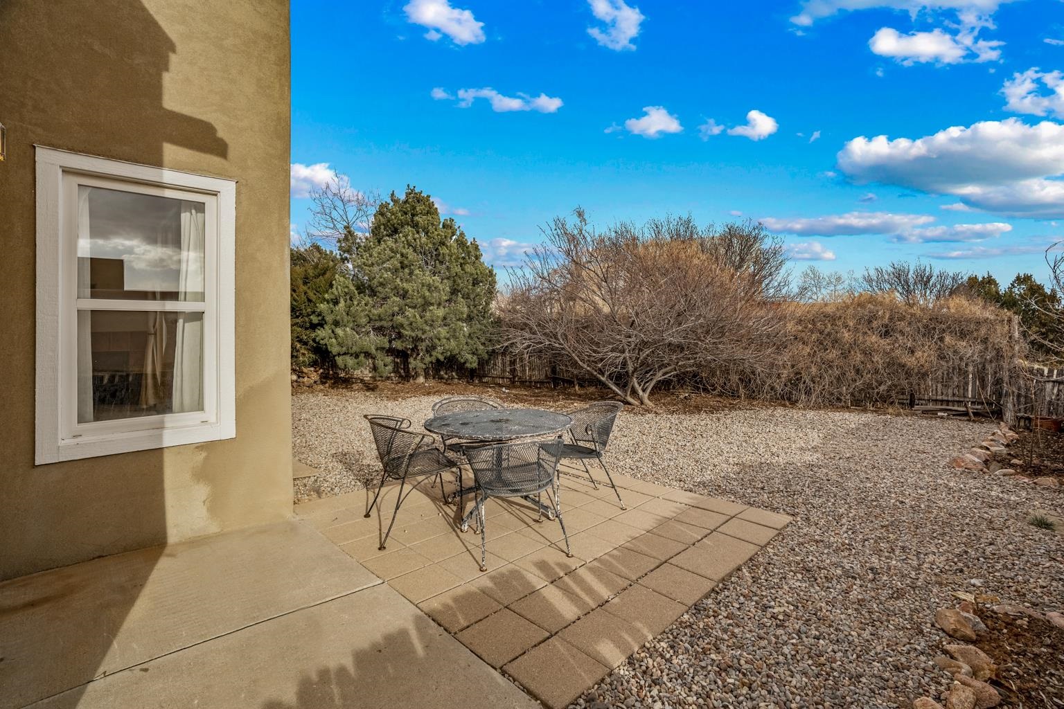 4342 Lost Feather, Santa Fe, New Mexico 87507, 3 Bedrooms Bedrooms, ,2 BathroomsBathrooms,Residential,For Sale,4342 Lost Feather,202200687