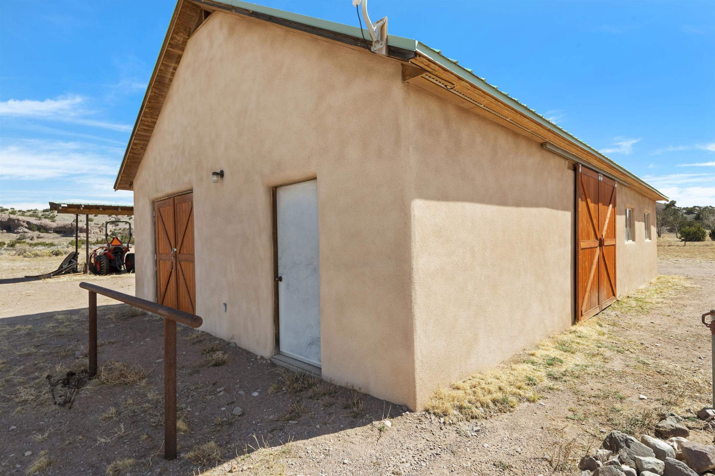 9 Trestle, Cerrillos, New Mexico 87010, 3 Bedrooms Bedrooms, ,2 BathroomsBathrooms,Residential,For Sale,9 Trestle,202201007
