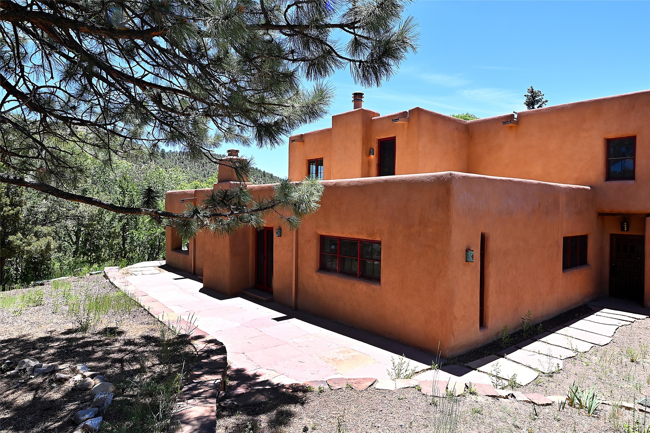 1678 and 1682 Cerro Gordo Rd, Santa Fe, New Mexico 87501, 3 Bedrooms Bedrooms, ,4 BathroomsBathrooms,Residential,For Sale,1678 and 1682 Cerro Gordo Rd,202338929