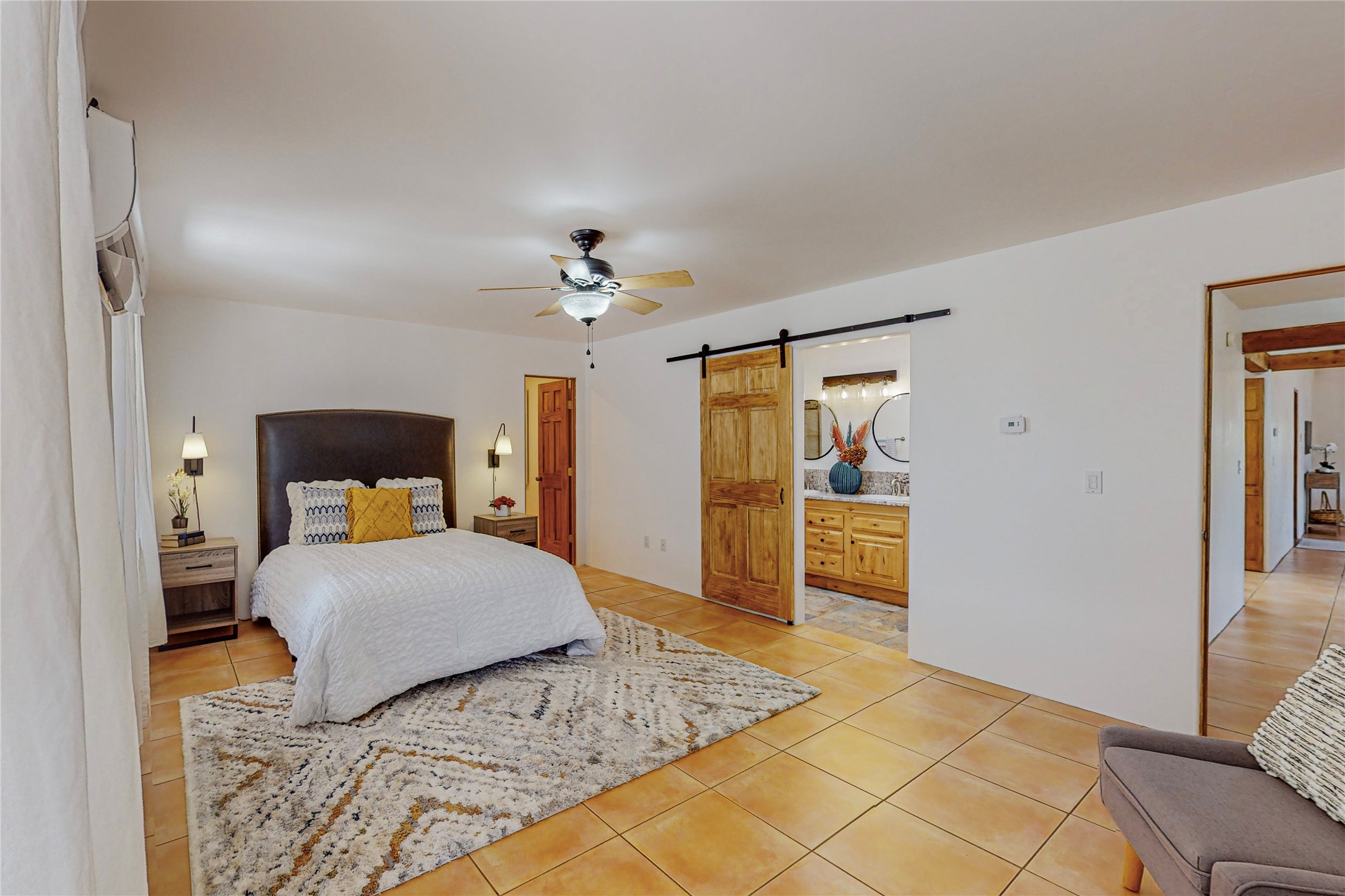 997 Calle Carmilita, Santa Fe, New Mexico 87505, 4 Bedrooms Bedrooms, ,2 BathroomsBathrooms,Residential,For Sale,997 Calle Carmilita,202339029