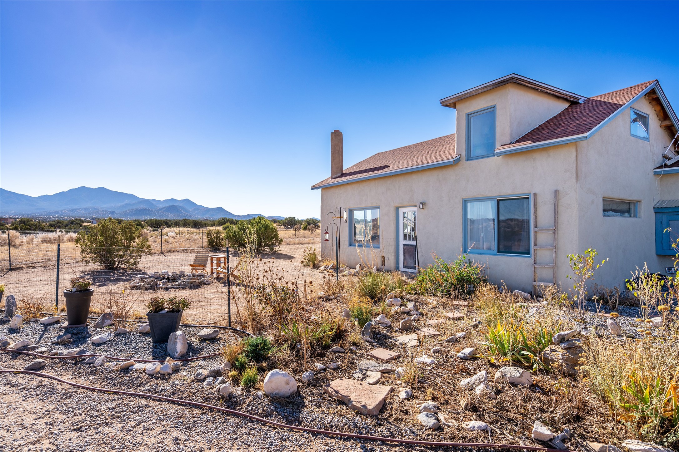 47 and 60 Cliff View Road, Cerrillos, New Mexico 87010, 3 Bedrooms Bedrooms, ,2 BathroomsBathrooms,Residential,For Sale,47 and 60 Cliff View Road,202341309
