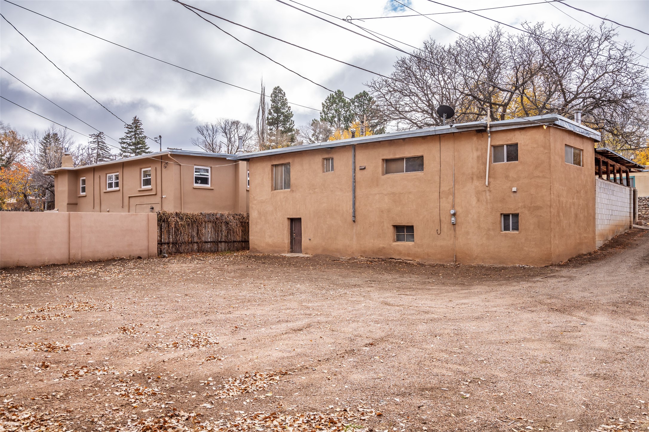 925 Canyon Road, Santa Fe, New Mexico 87501, 3 Bedrooms Bedrooms, ,1 BathroomBathrooms,Residential,For Sale,925 Canyon Road,202341914