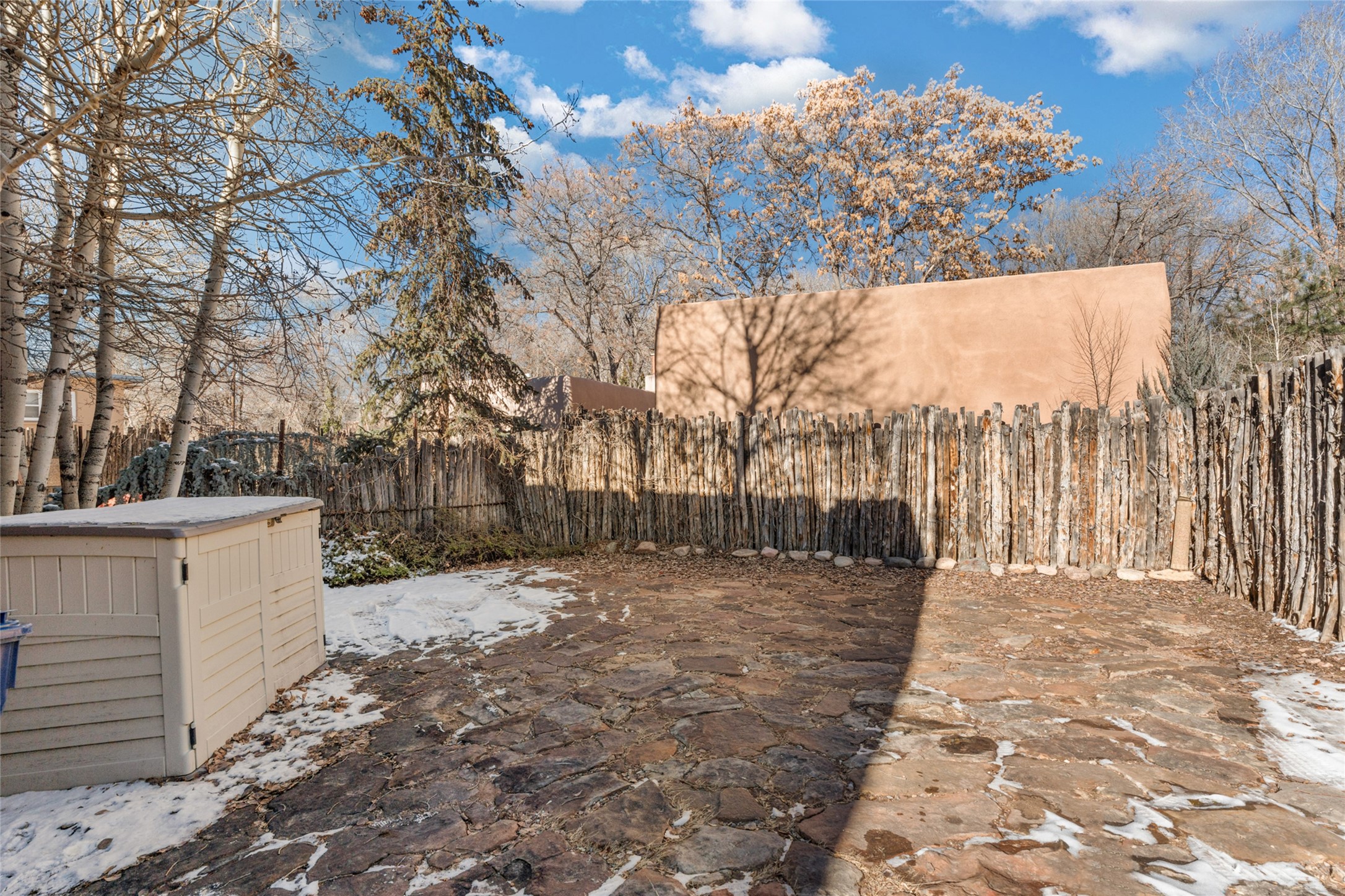943 Canyon Road, Santa Fe, New Mexico 87501, 2 Bedrooms Bedrooms, ,2 BathroomsBathrooms,Residential,For Sale,943 Canyon Road,202400006