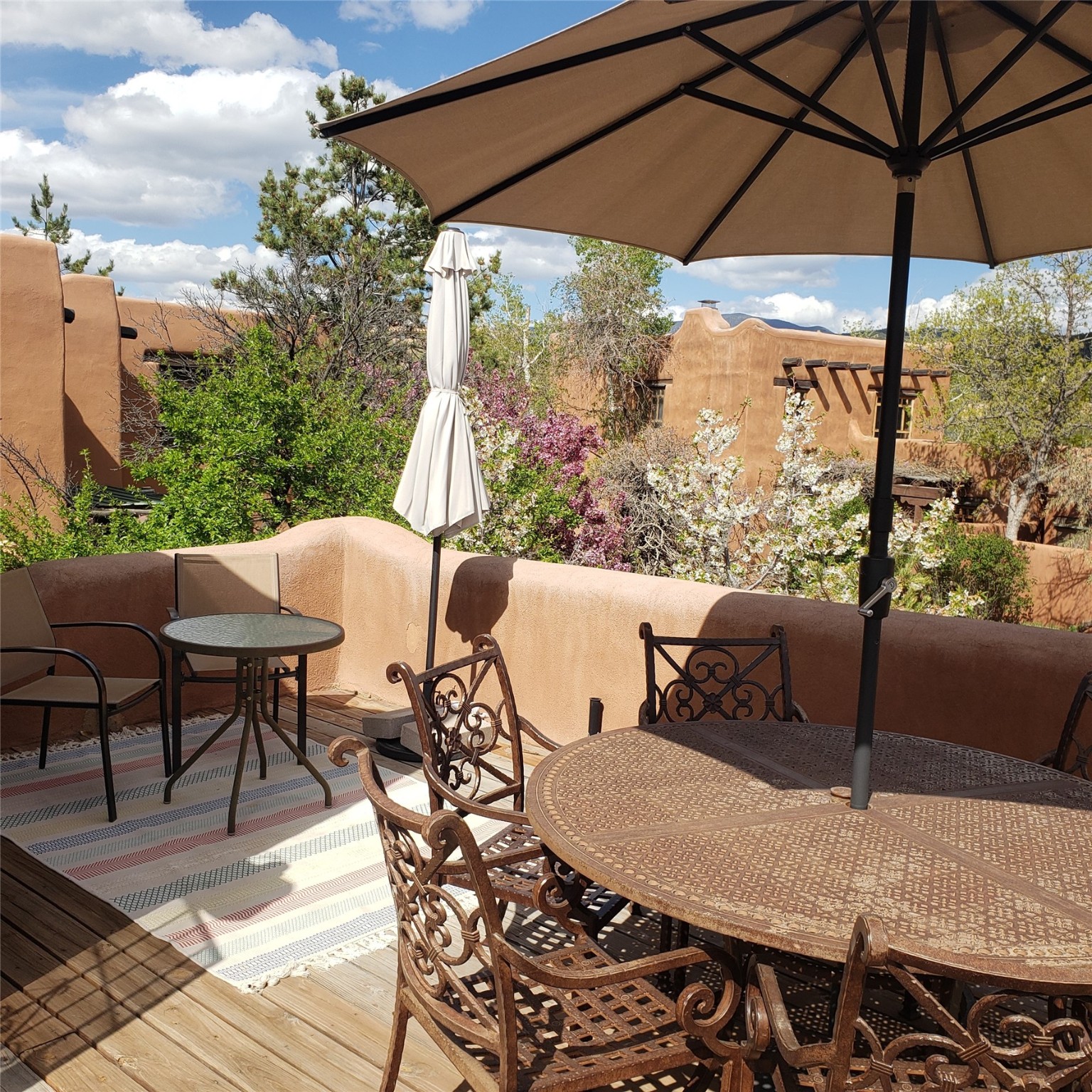 815 E Palace Avenue 21, Santa Fe, New Mexico 87501, 2 Bedrooms Bedrooms, ,2 BathroomsBathrooms,Residential,For Sale,815 E Palace Avenue 21,202400431