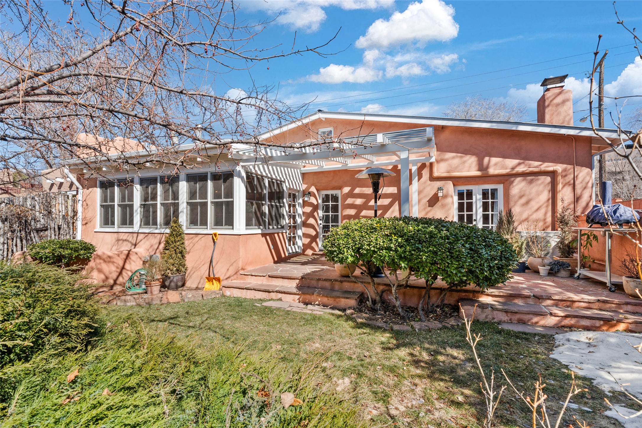 864 E Palace Avenue, Santa Fe, New Mexico 87501, 2 Bedrooms Bedrooms, ,2 BathroomsBathrooms,Residential,For Sale,864 E Palace Avenue,202400106