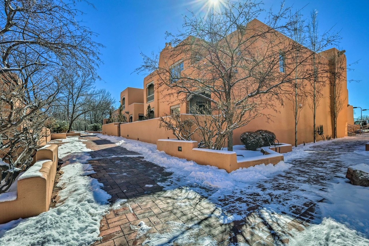 3101 Old Pecos Trail 243, Santa Fe, New Mexico 87505, 2 Bedrooms Bedrooms, ,2 BathroomsBathrooms,Residential,For Sale,3101 Old Pecos Trail 243,202400588