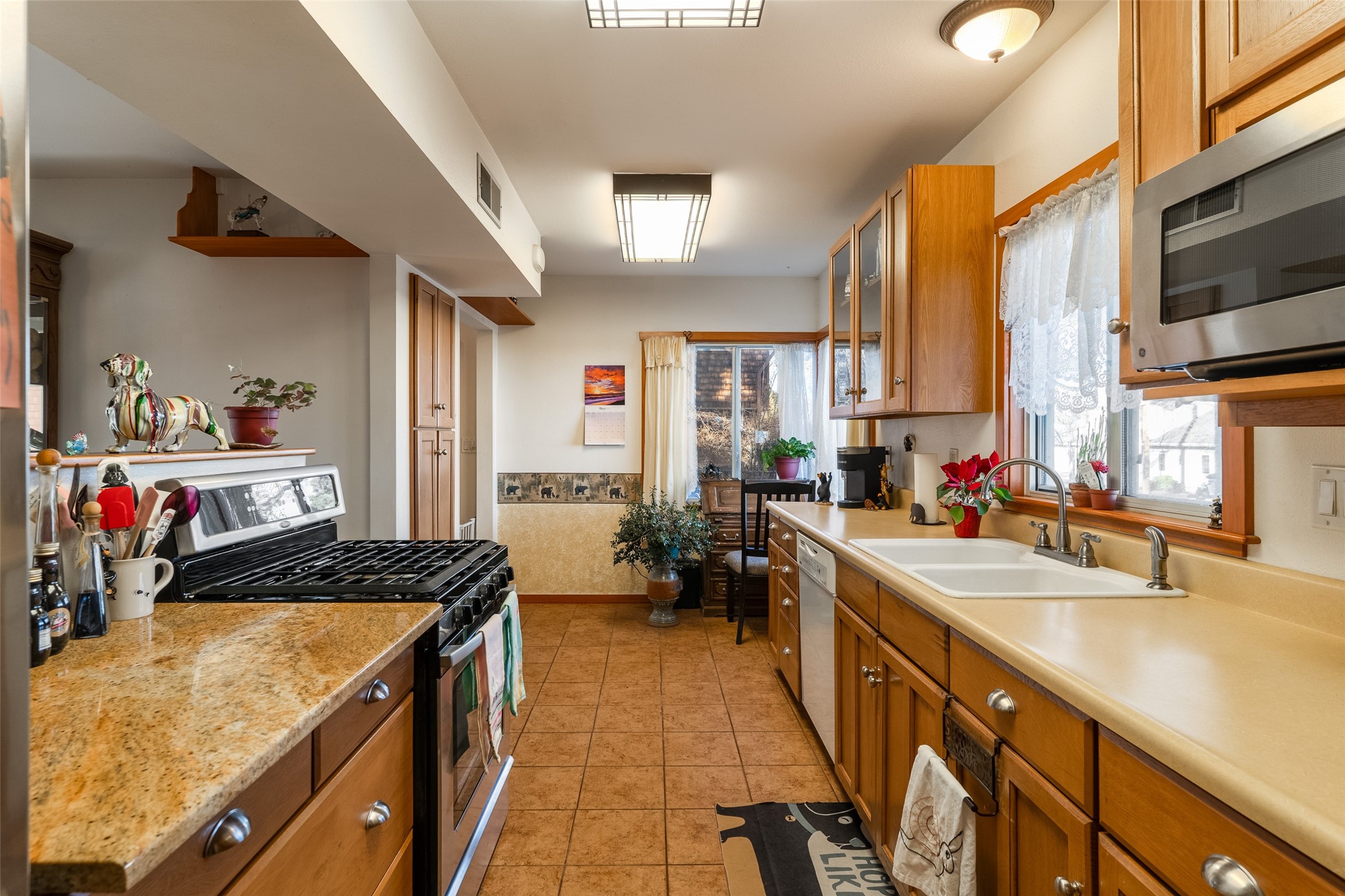 2021 45th B, Los Alamos, New Mexico 87544, 3 Bedrooms Bedrooms, ,2 BathroomsBathrooms,Residential,For Sale,2021 45th B,202400744
