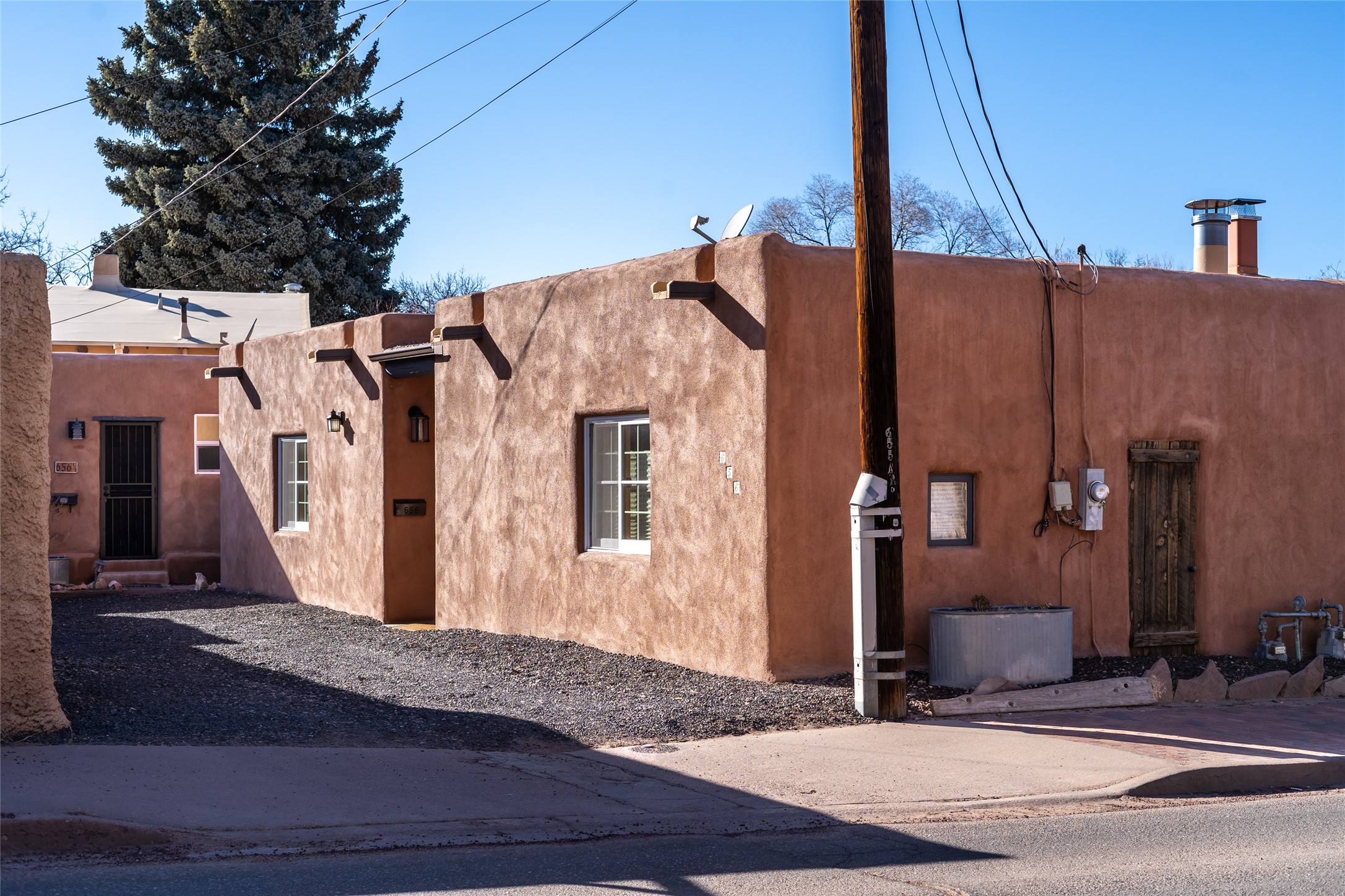 656 Old Santa Fe Trail, Santa Fe, New Mexico 87505, 3 Bedrooms Bedrooms, ,2 BathroomsBathrooms,Residential,For Sale,656 Old Santa Fe Trail,202400756