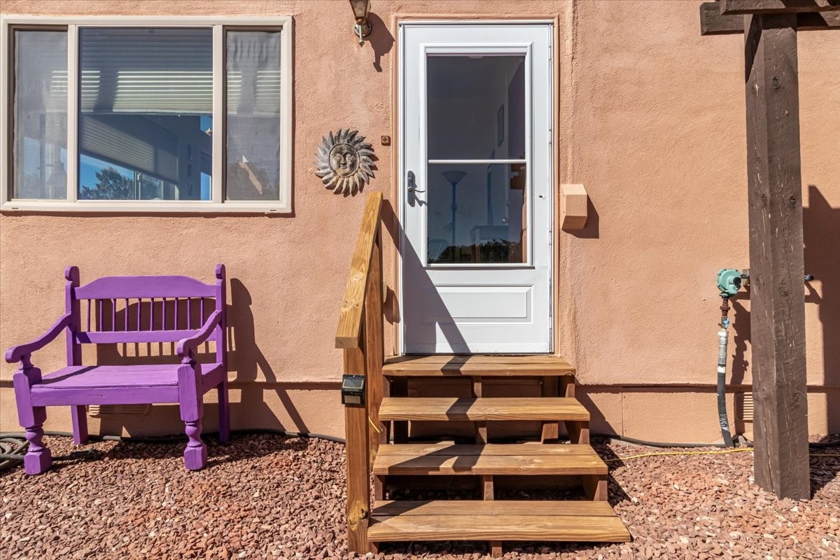 90 Red Ridge Road, San Ysidro, New Mexico 87053, 1 Bedroom Bedrooms, ,1 BathroomBathrooms,Residential,For Sale,90 Red Ridge Road,202400787