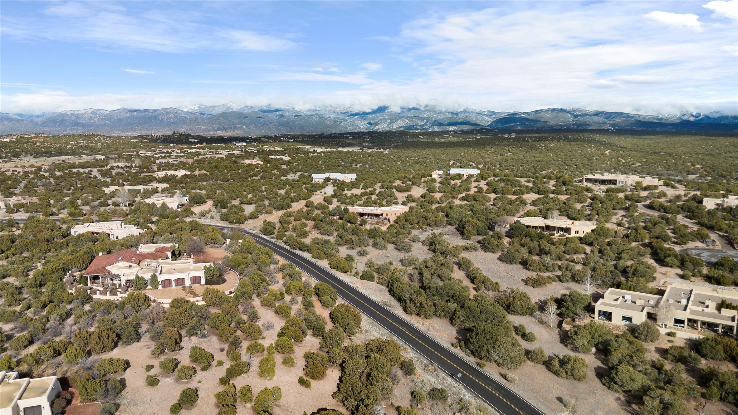 4 Vista Del Mundo, Santa Fe, New Mexico 87506, 3 Bedrooms Bedrooms, ,2 BathroomsBathrooms,Residential,For Sale,4 Vista Del Mundo,202400909