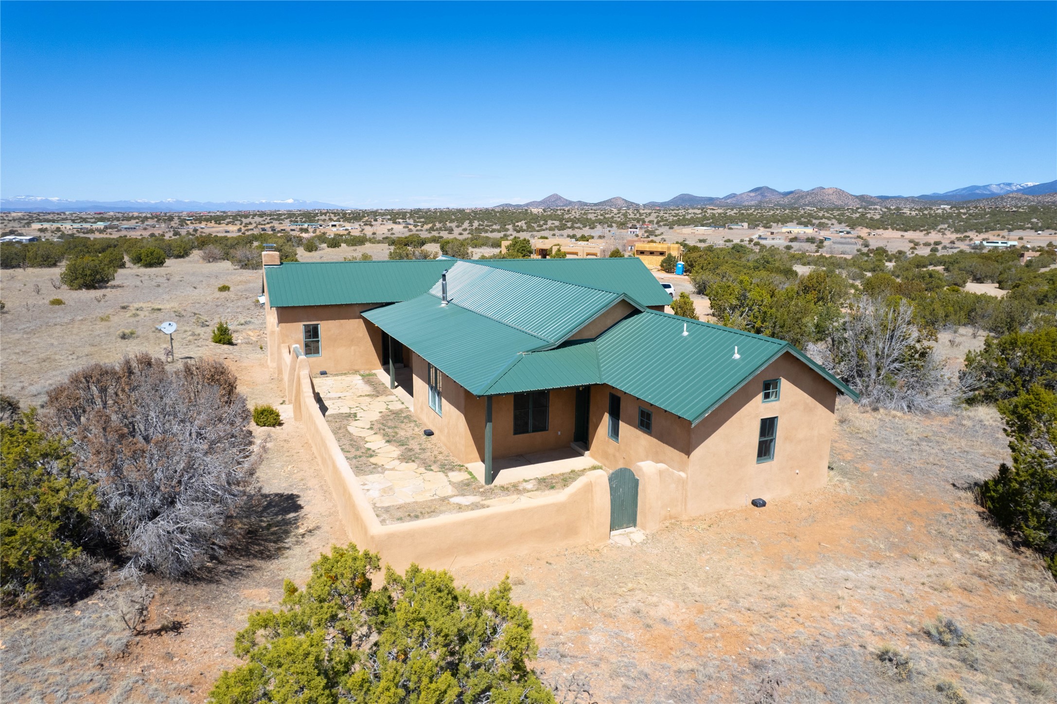33 Willa Cather Road, Lamy, New Mexico 87508, 2 Bedrooms Bedrooms, ,2 BathroomsBathrooms,Residential,For Sale,33 Willa Cather Road,202341909