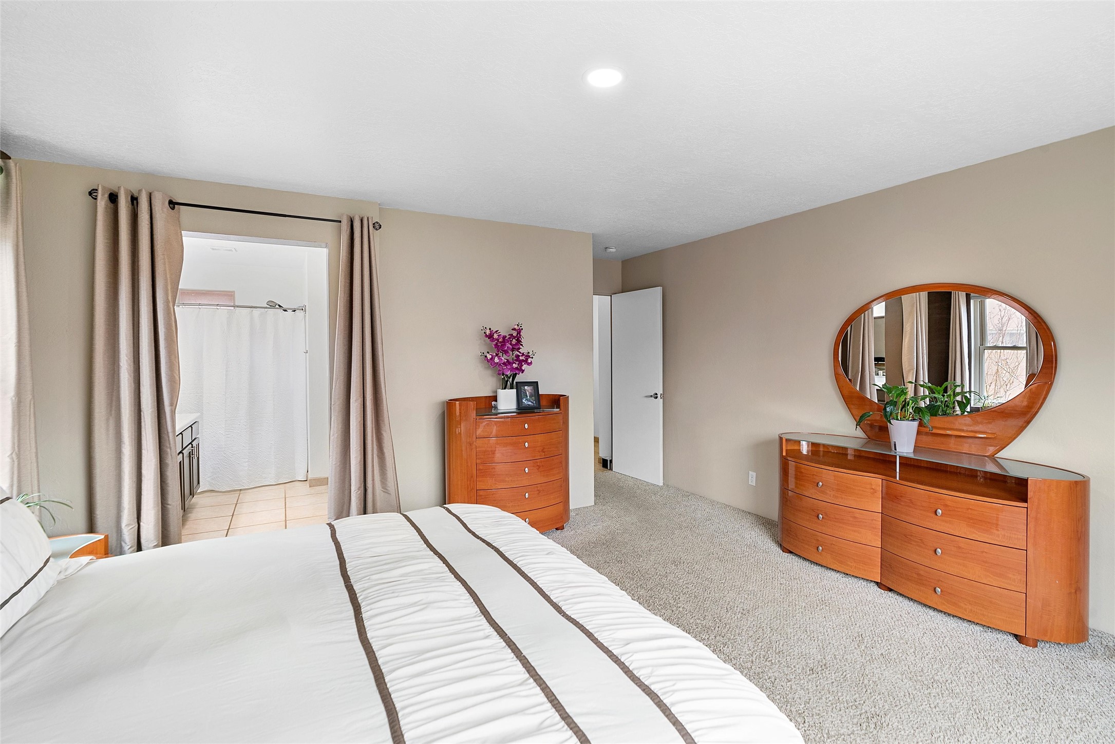 8 Gallina Peak, Santa Fe, New Mexico 87508, 4 Bedrooms Bedrooms, ,2 BathroomsBathrooms,Residential,For Sale,8 Gallina Peak,202401155