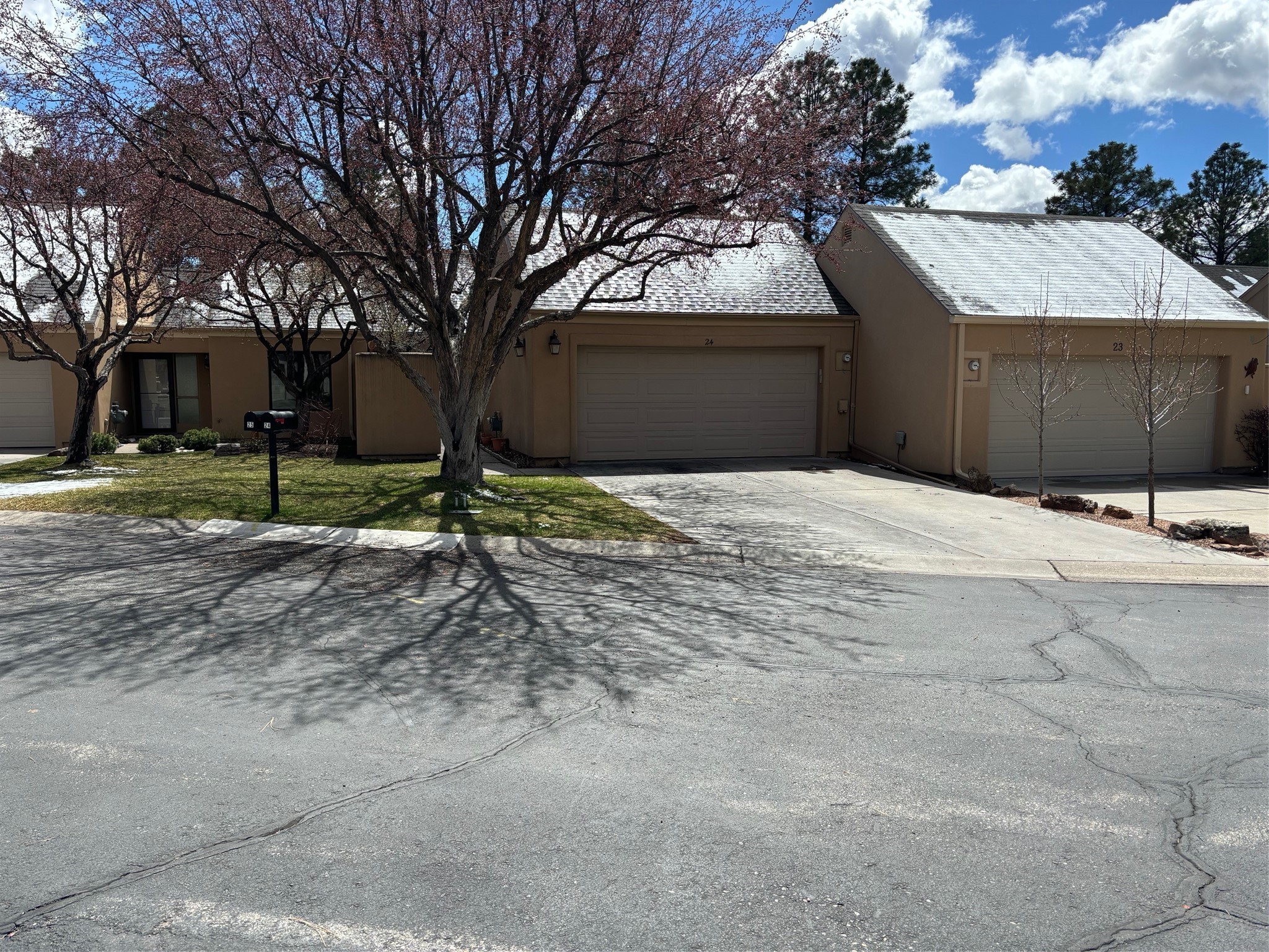 24 Timber Ridge, Los Alamos, New Mexico 87544, 2 Bedrooms Bedrooms, ,2 BathroomsBathrooms,Residential,For Sale,24 Timber Ridge,202401161