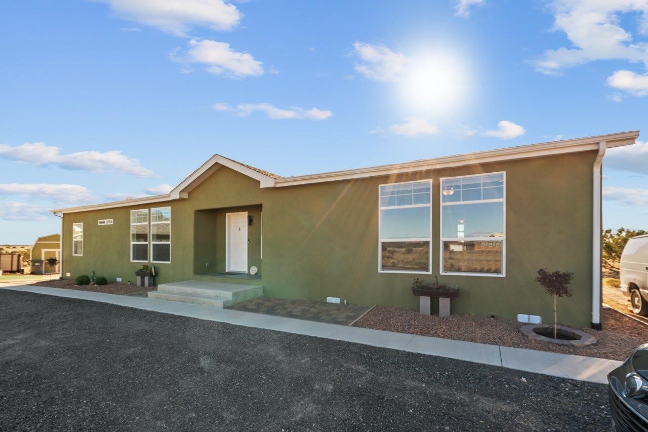 12 Sunview Loop, Santa Fe, New Mexico 87508, 3 Bedrooms Bedrooms, ,2 BathroomsBathrooms,Residential,For Sale,12 Sunview Loop,202401200