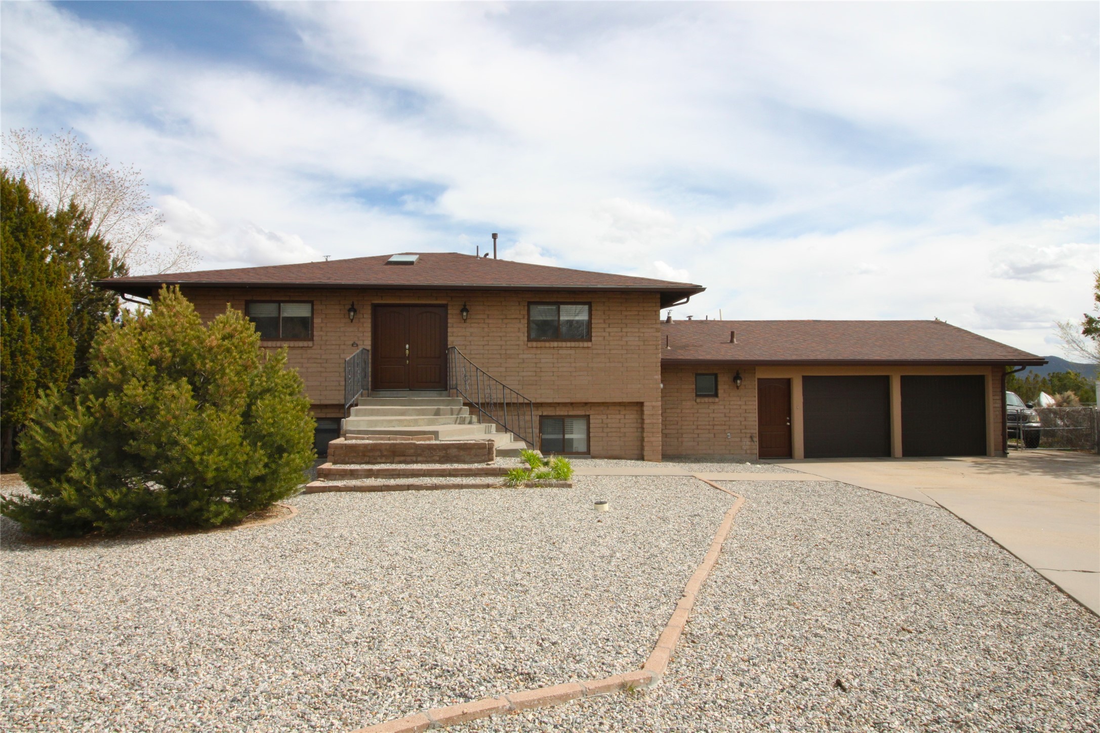 112 Glenview Drive, White Rock, New Mexico 87547, 5 Bedrooms Bedrooms, ,3 BathroomsBathrooms,Residential,For Sale,112 Glenview Drive,202401393