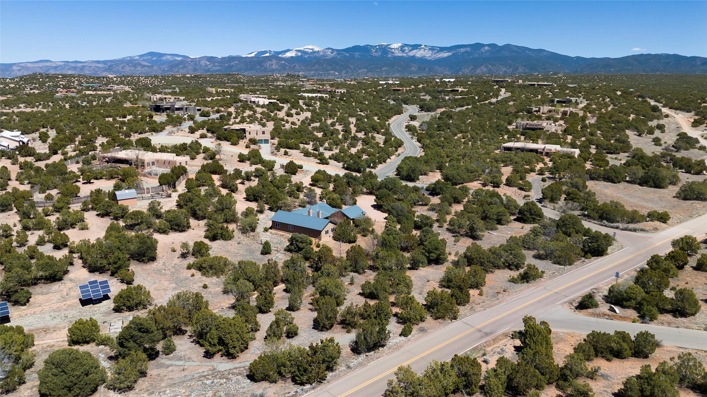 7 Palentine Road, Santa Fe, New Mexico 87506, 3 Bedrooms Bedrooms, ,2 BathroomsBathrooms,Residential,For Sale,7 Palentine Road,202401422