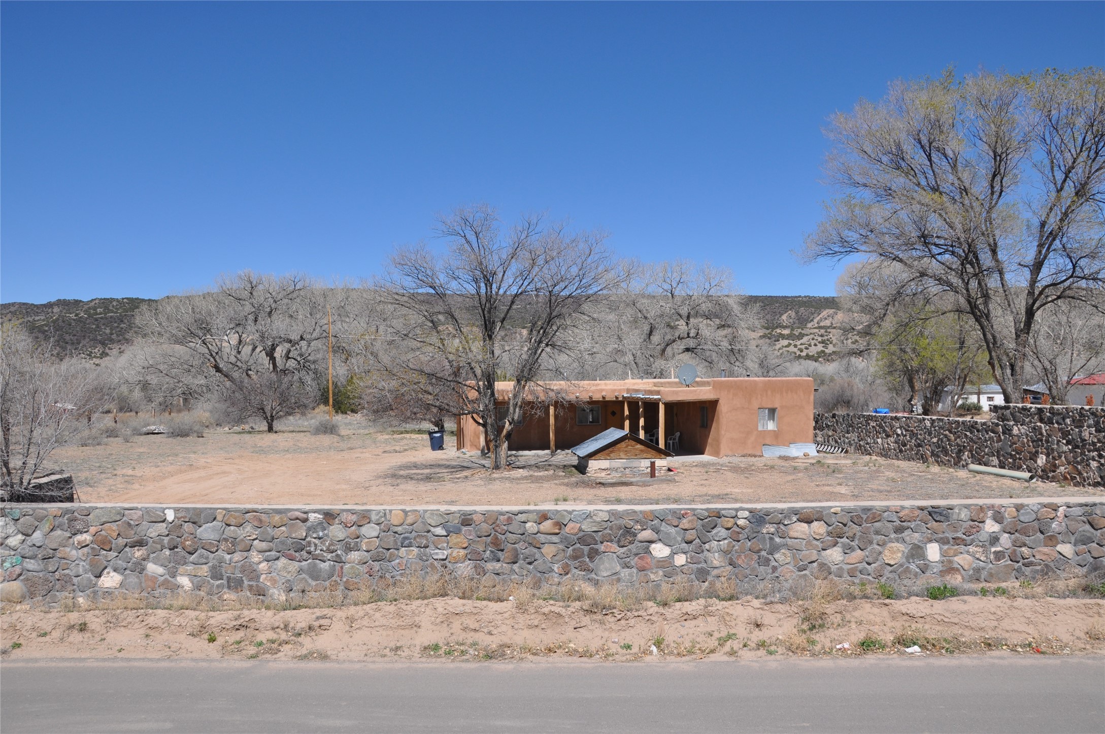 543 County Rd 41, Alcalde, New Mexico 87511, 2 Bedrooms Bedrooms, ,1 BathroomBathrooms,Residential,For Sale,543 County Rd 41,202401449