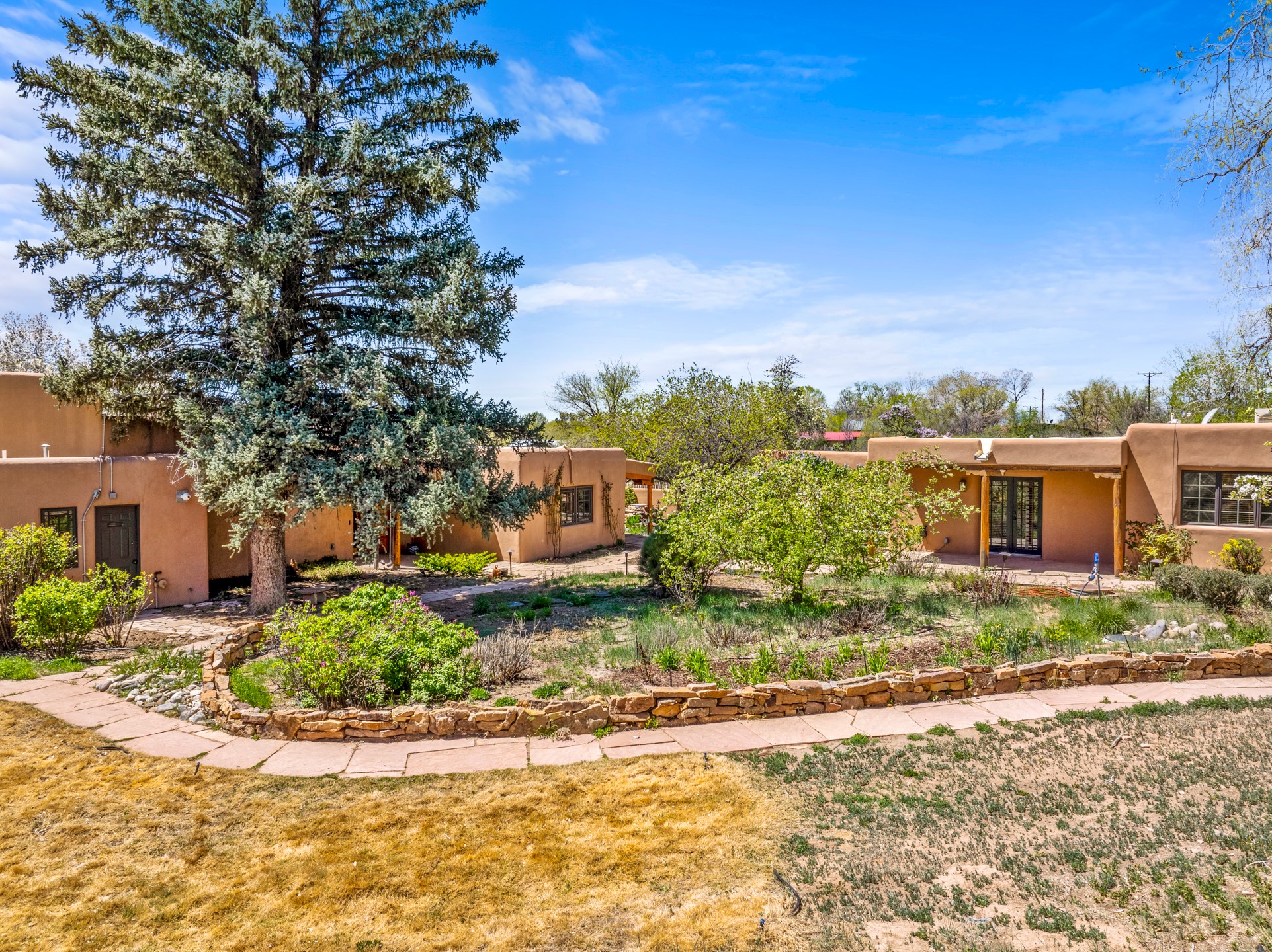 222 Nm 503 Nambe, Santa Fe, New Mexico 87506, 4 Bedrooms Bedrooms, ,5 BathroomsBathrooms,Residential,For Sale,222 Nm 503 Nambe,202401035