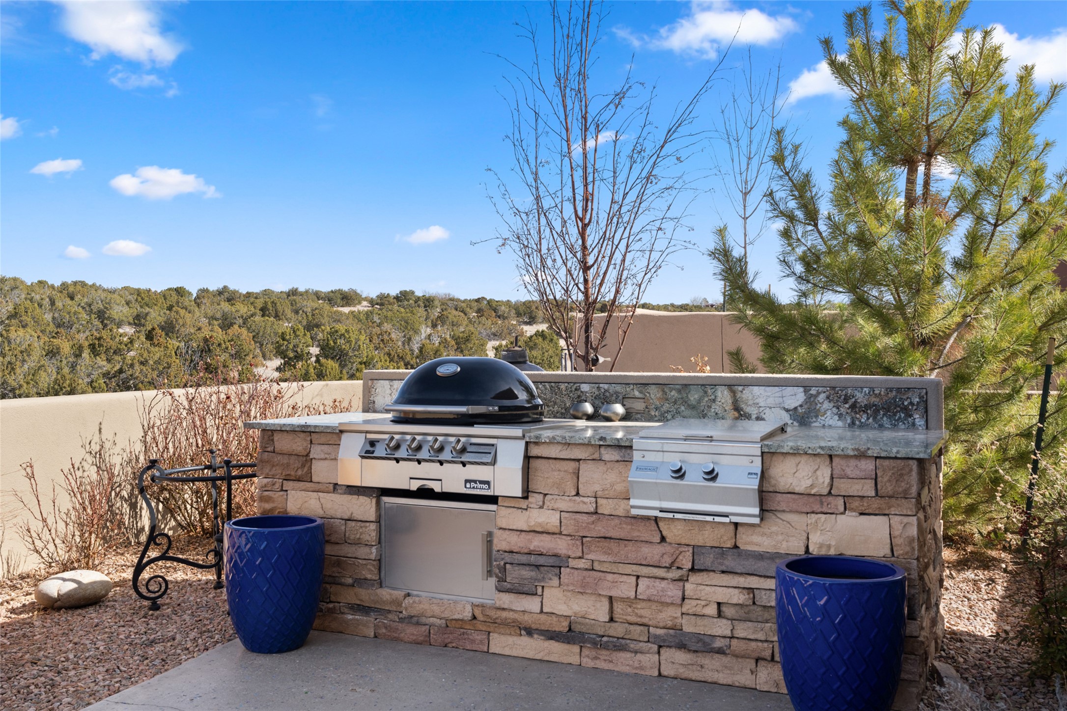 Built-in Outdoor Grill with Stone Surround