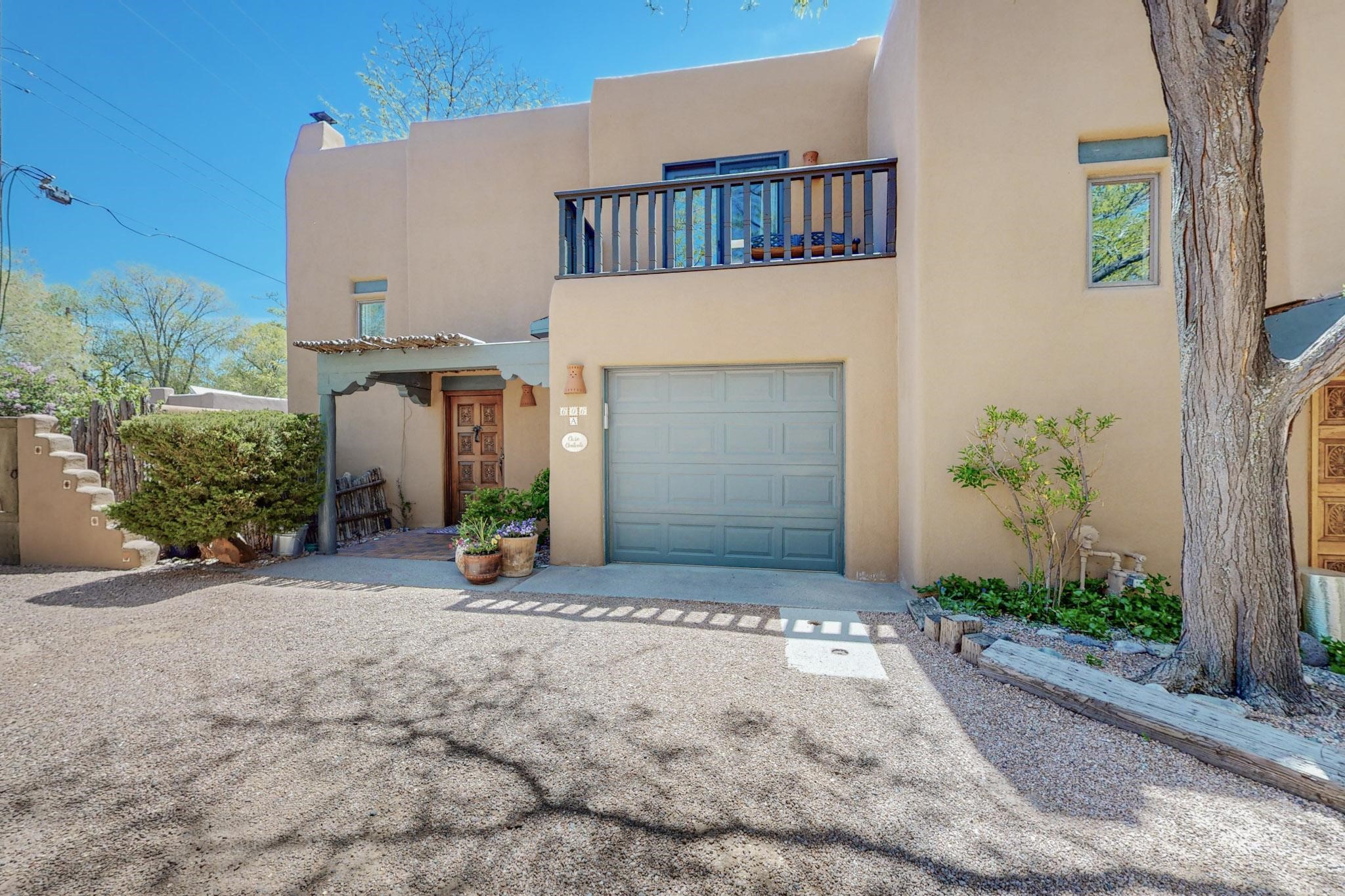 606 Griffin Street A, Santa Fe, New Mexico 87501, 2 Bedrooms Bedrooms, ,3 BathroomsBathrooms,Residential,For Sale,606 Griffin Street A,202401420