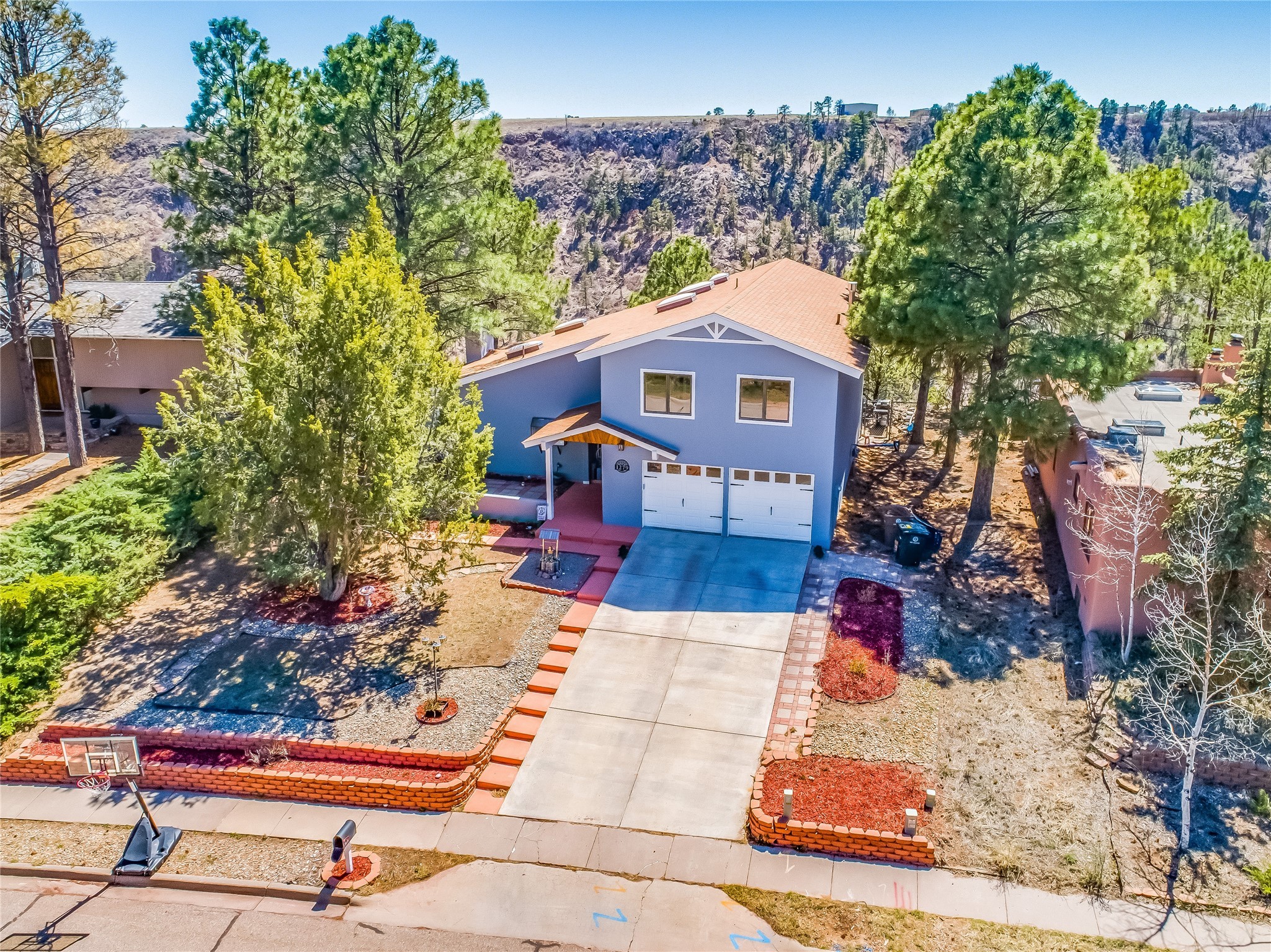 1279 San Ildefonso, Los Alamos, New Mexico 87544, 4 Bedrooms Bedrooms, ,3 BathroomsBathrooms,Residential,For Sale,1279 San Ildefonso,202401469
