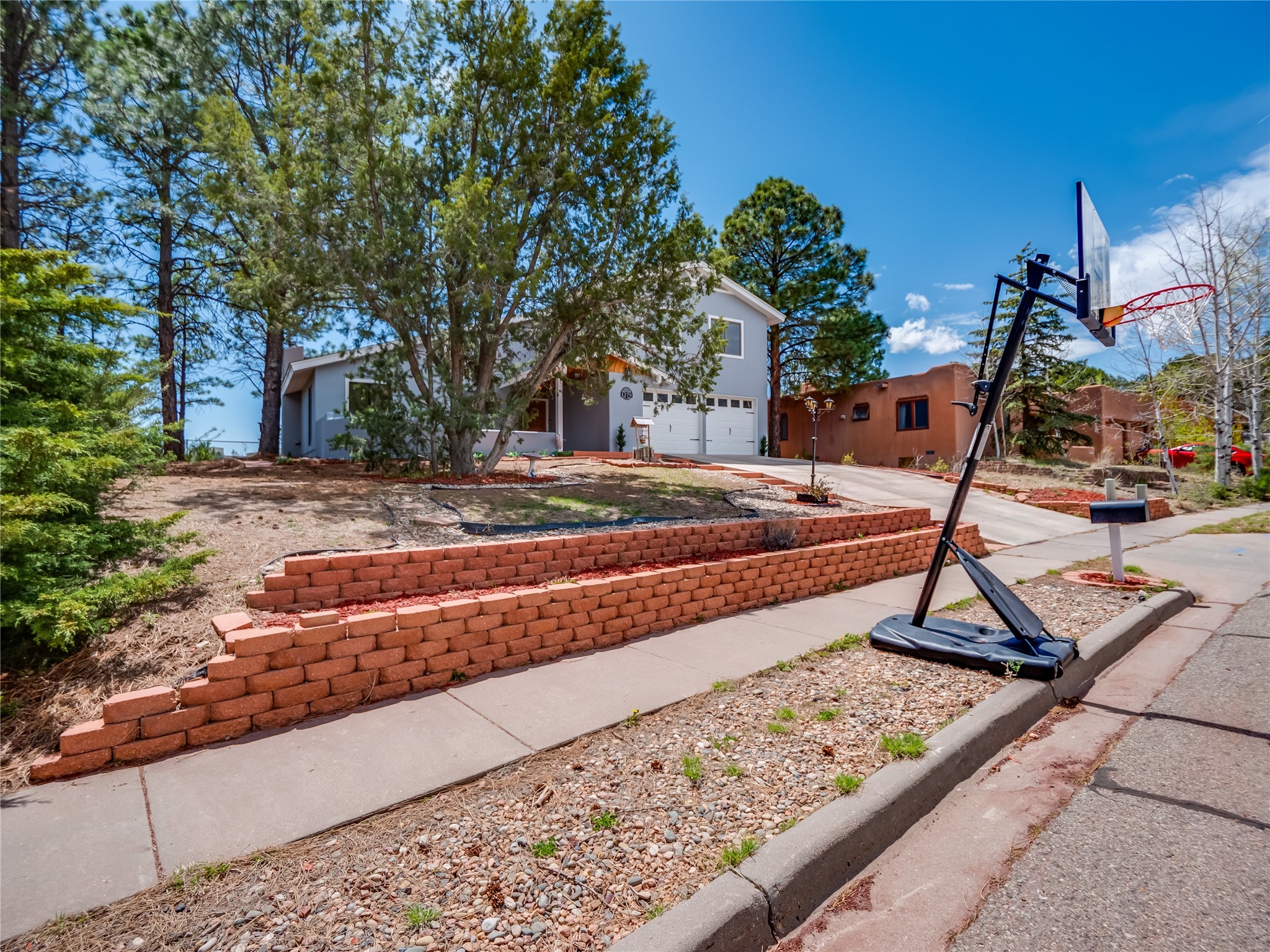 1279 San Ildefonso, Los Alamos, New Mexico 87544, 4 Bedrooms Bedrooms, ,3 BathroomsBathrooms,Residential,For Sale,1279 San Ildefonso,202401469