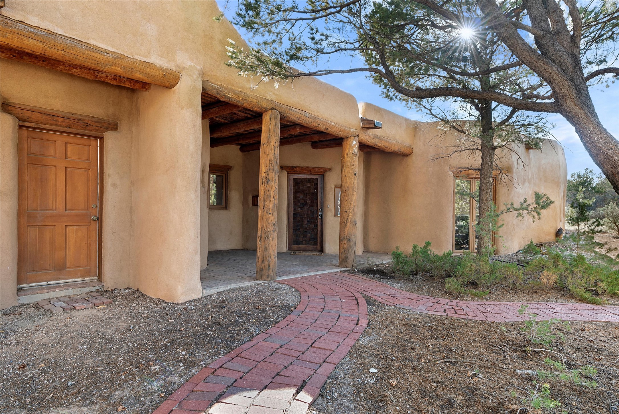 154 Piedra Loop, White Rock, New Mexico 87547, 3 Bedrooms Bedrooms, ,3 BathroomsBathrooms,Residential,For Sale,154 Piedra Loop,202401524