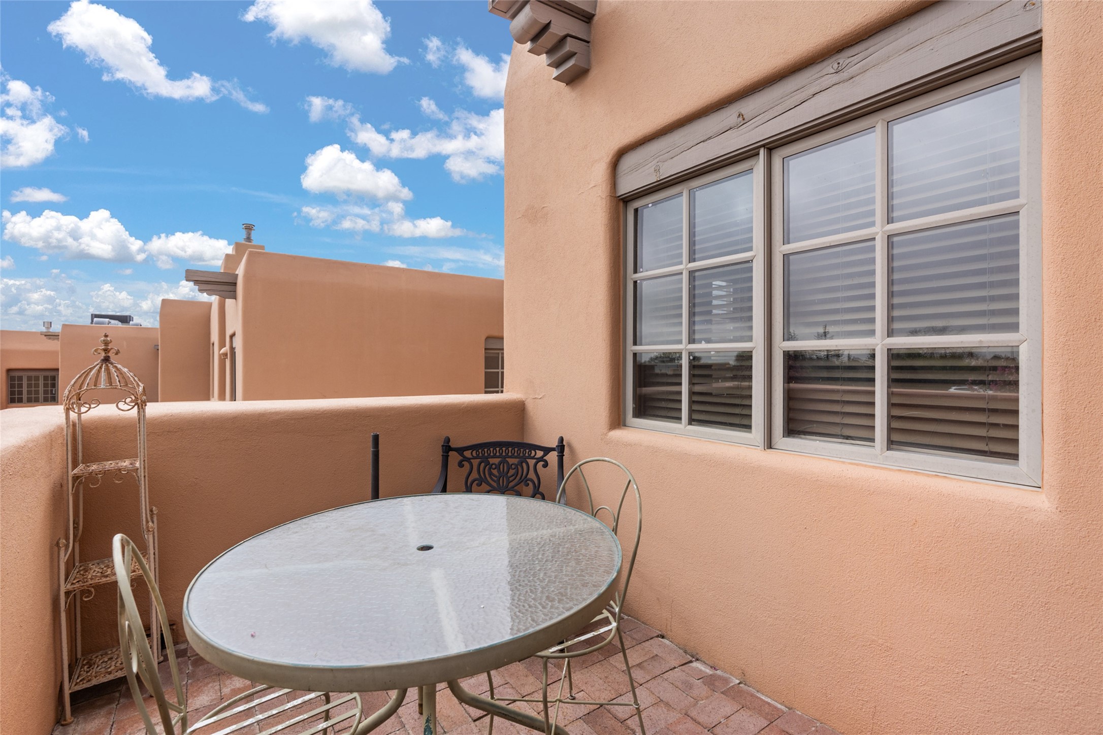 3101 Old Pecos Trail 238, Santa Fe, New Mexico 87505, 2 Bedrooms Bedrooms, ,2 BathroomsBathrooms,Residential,For Sale,3101 Old Pecos Trail 238,202401546
