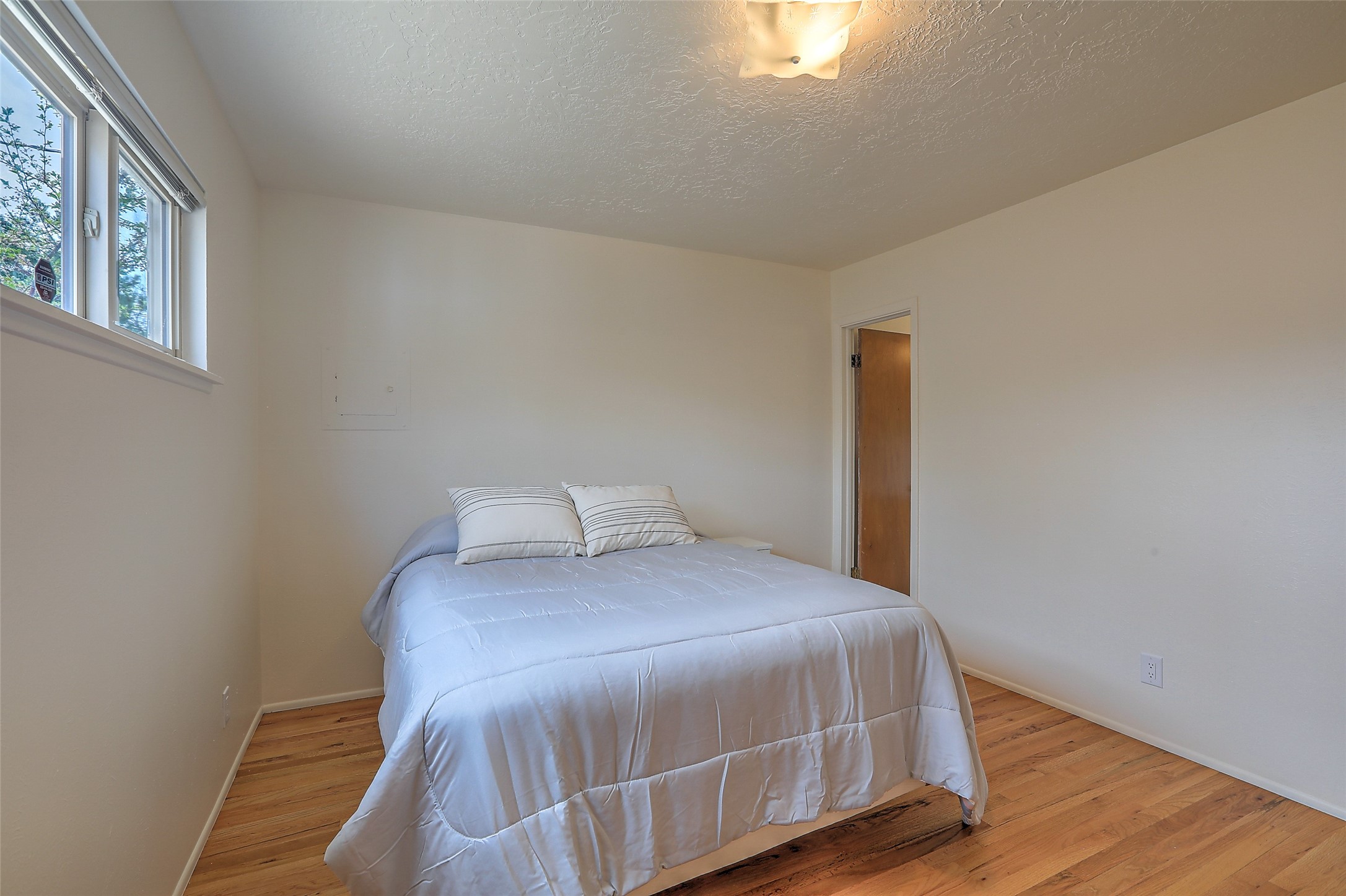 993 Camino Rizo, Santa Fe, New Mexico 87505, 3 Bedrooms Bedrooms, ,2 BathroomsBathrooms,Residential,For Sale,Camino Rizo,202401562