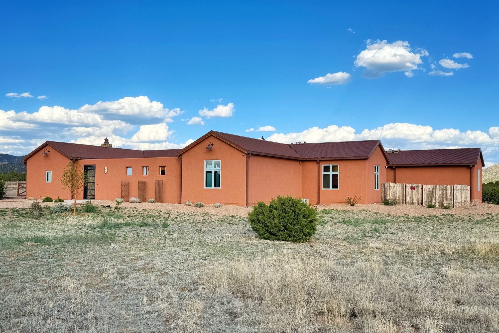 86 Droege Road, Santa Fe, New Mexico 87508, 5 Bedrooms Bedrooms, ,4 BathroomsBathrooms,Residential,For Sale,86 Droege Road,202401516