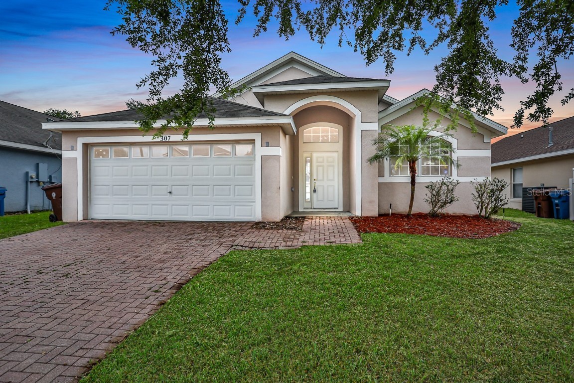 307 Weatherby Place Haines City, FL 33844