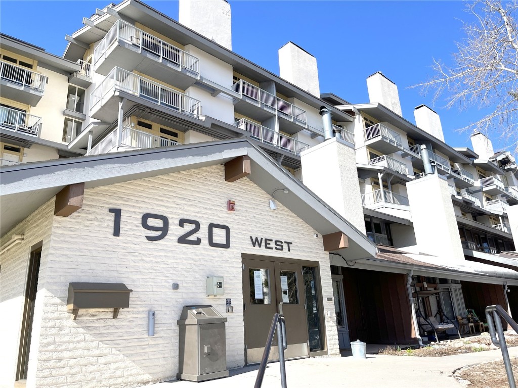 1920 Ski Time Square Drive, #208, Steamboat Springs, CO 80487 Listing Photo  14