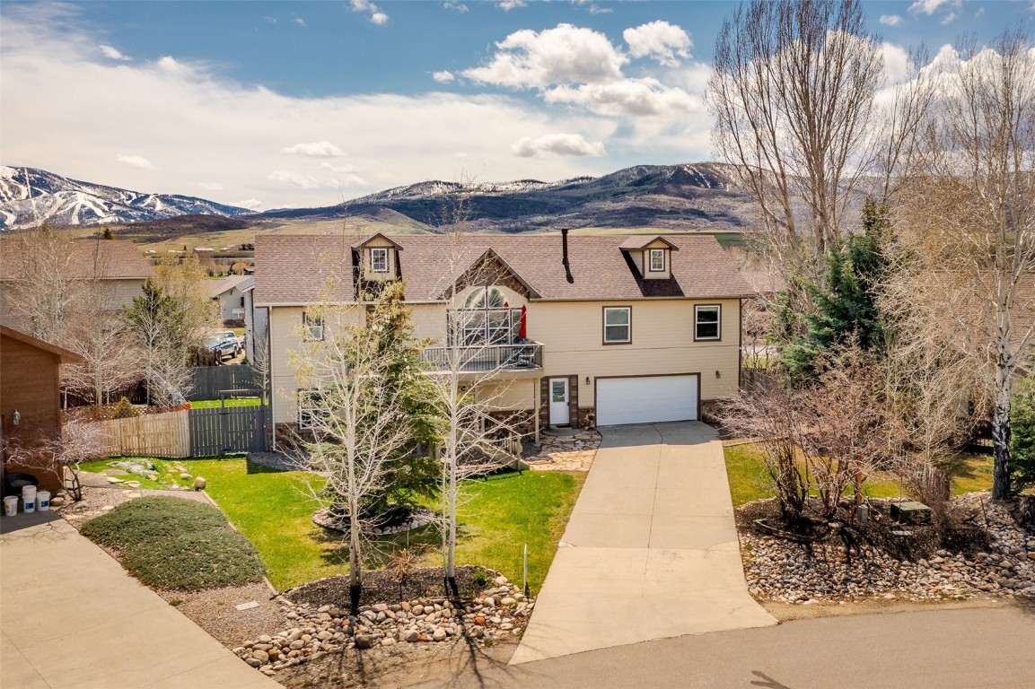 40195 Lindsay Drive, Steamboat Springs, CO 80487 Listing Photo  1